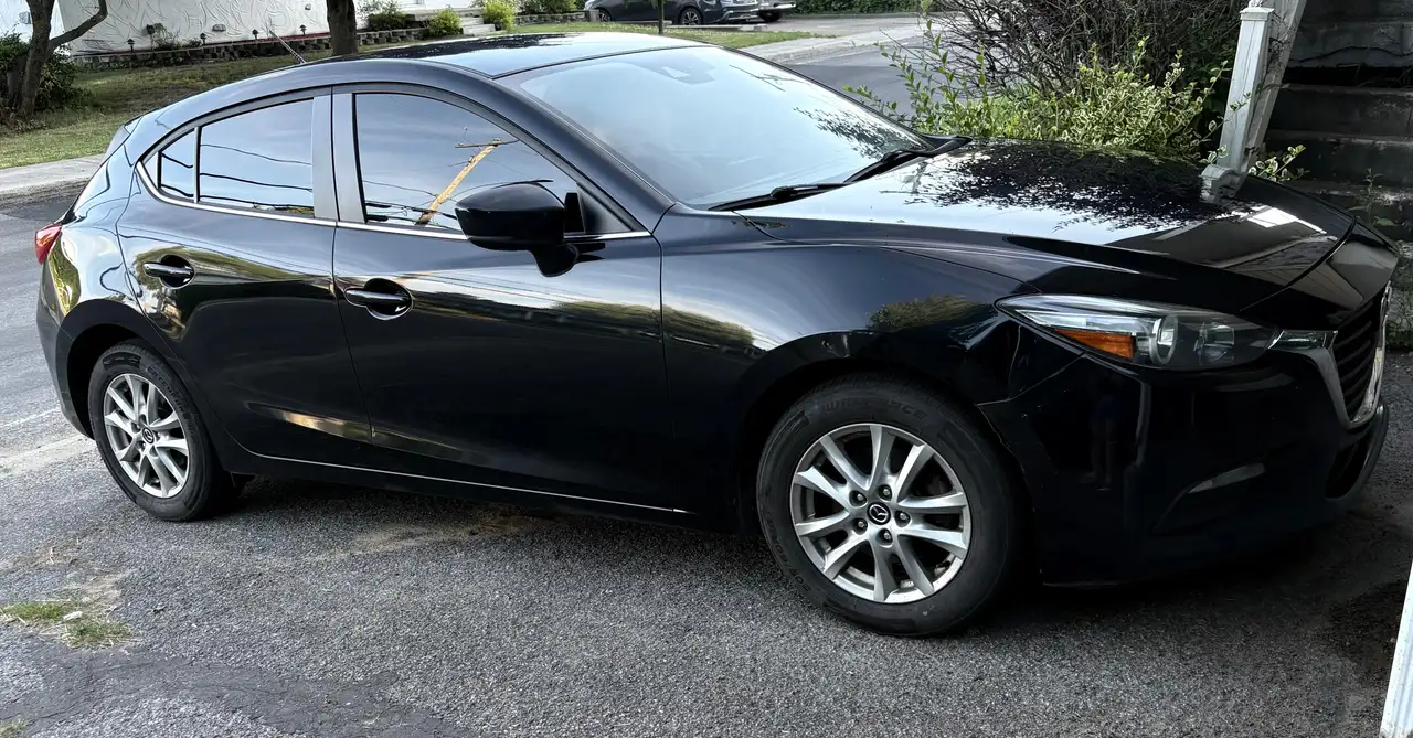 2018 Mazda 3 GS — photo 1