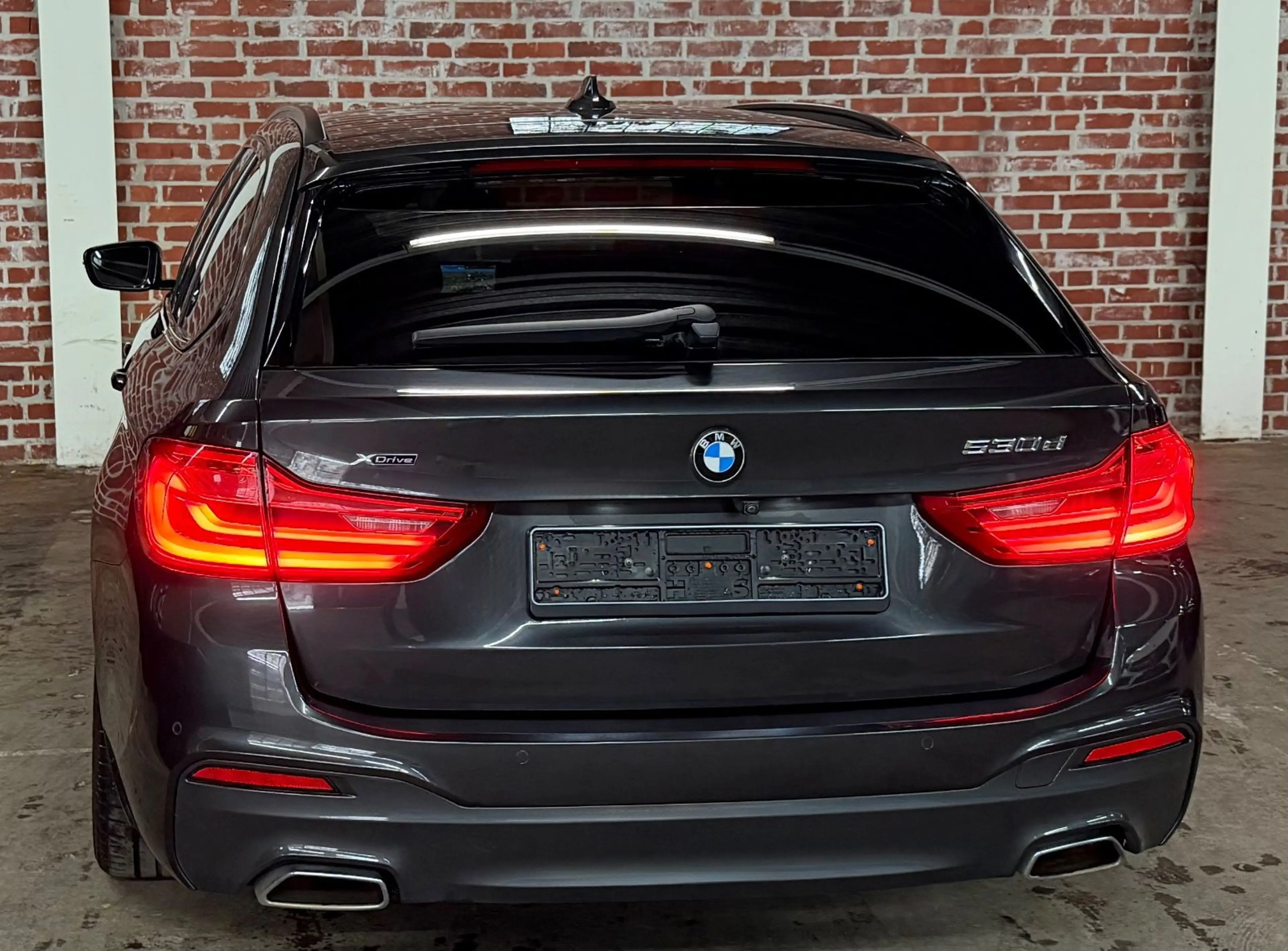 BMW 530 d xDrive Touring M Sport ACC/AHK/LiveCockpit — photo 3