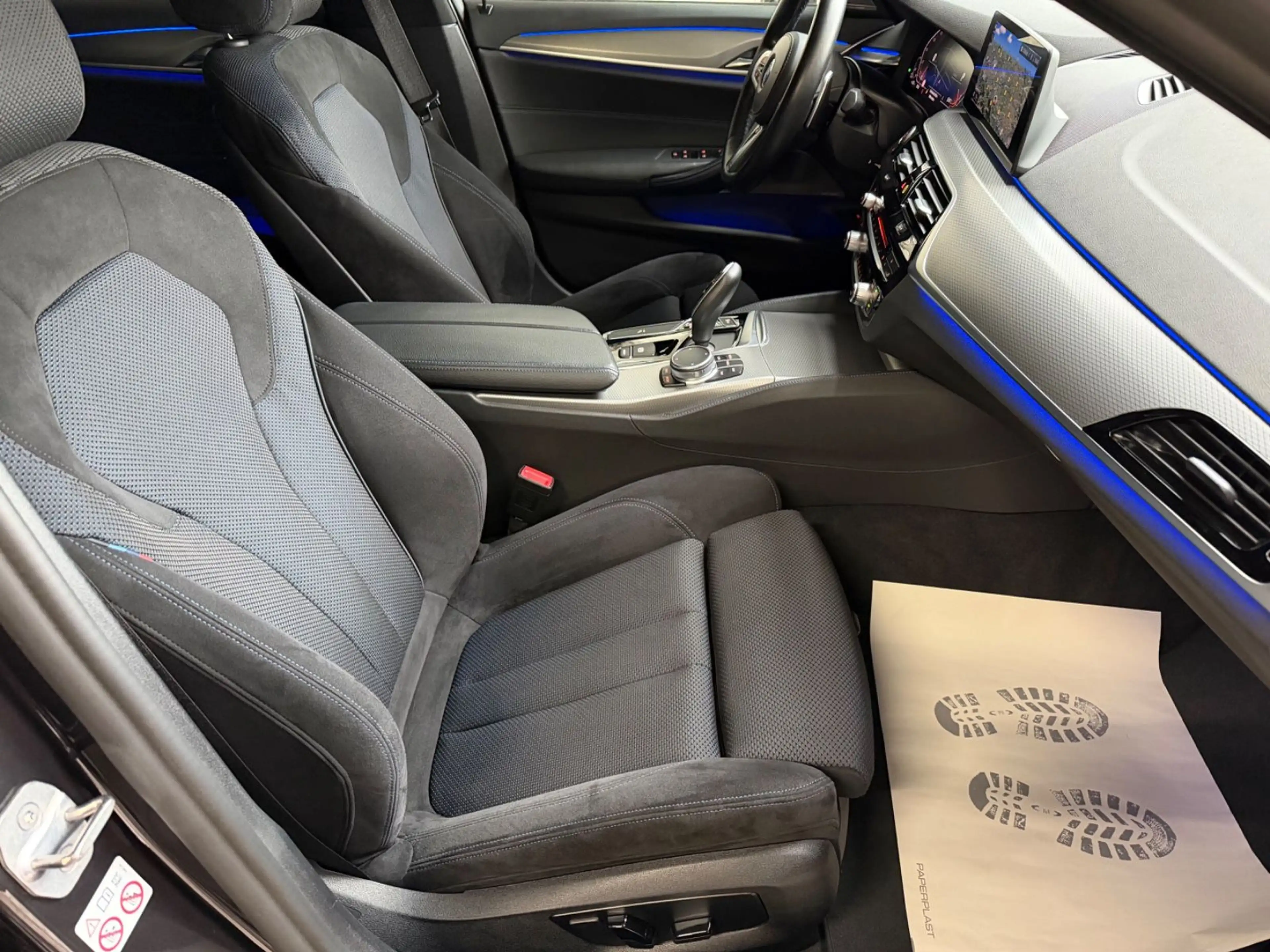 BMW 530 d xDrive Touring M Sport ACC/AHK/LiveCockpit — photo 6