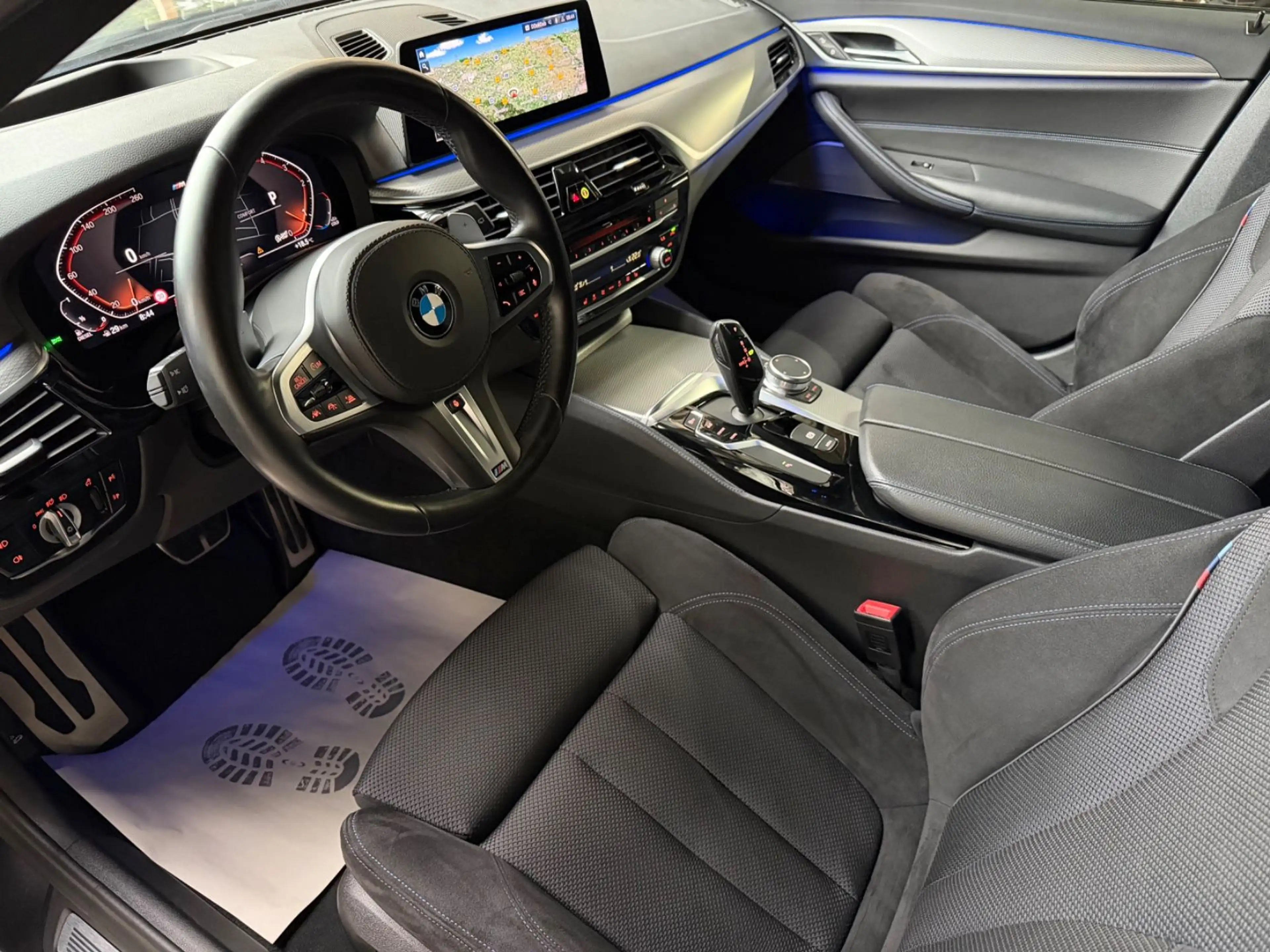 BMW 530 d xDrive Touring M Sport ACC/AHK/LiveCockpit — photo 5