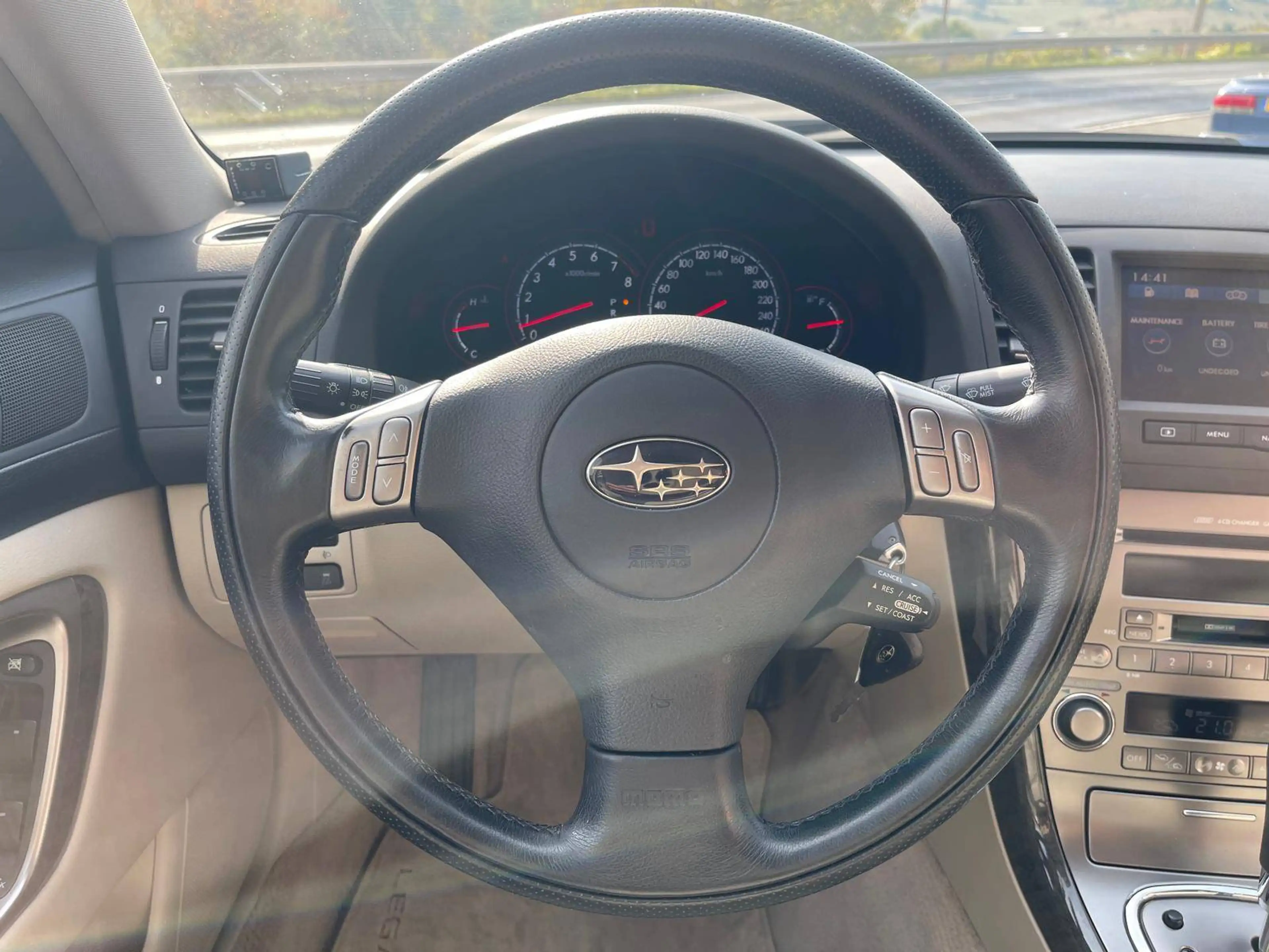Subaru Legacy Legacy Kombi 3.0 4WD — photo 15