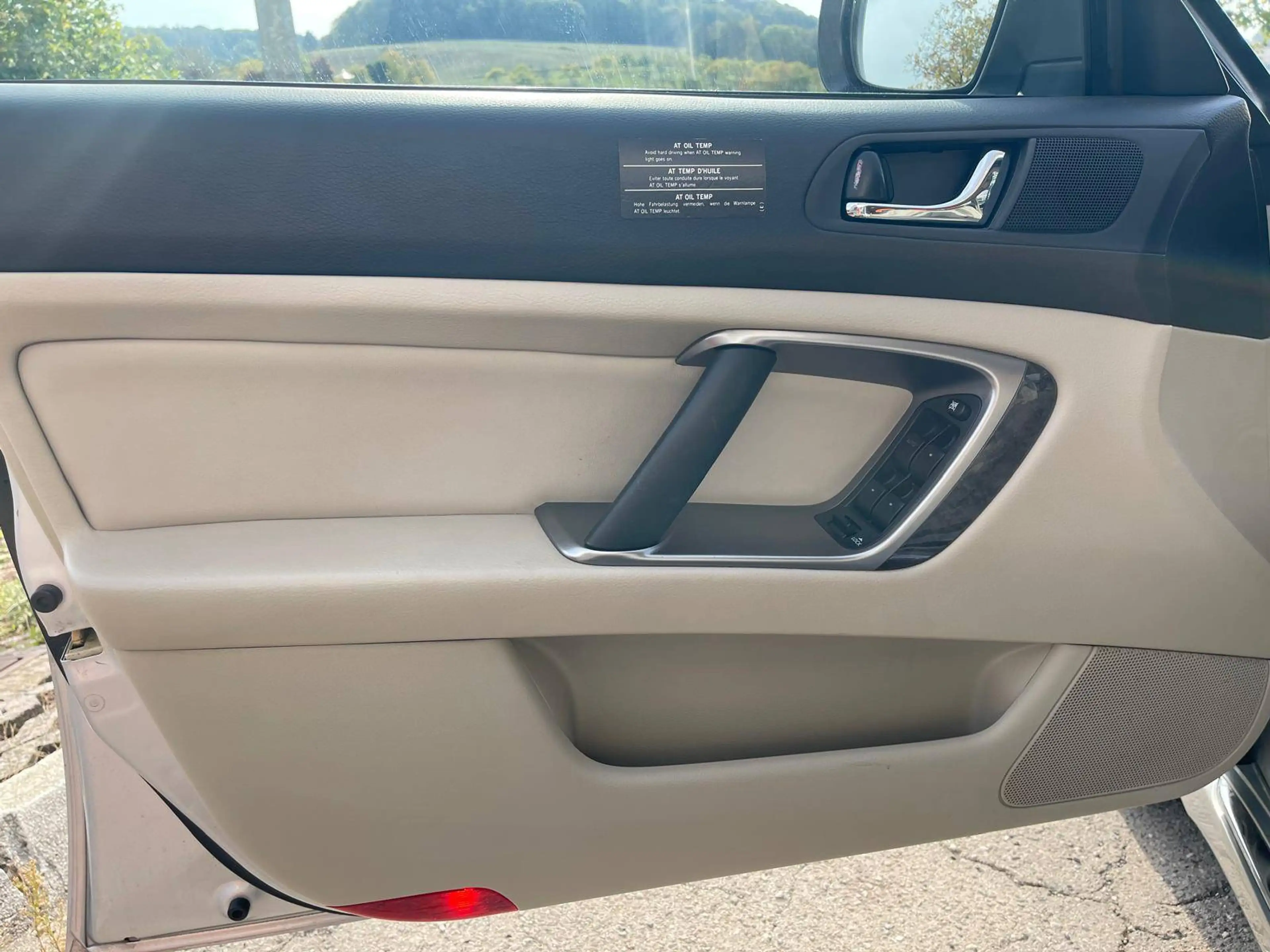 Subaru Legacy Legacy Kombi 3.0 4WD — photo 9