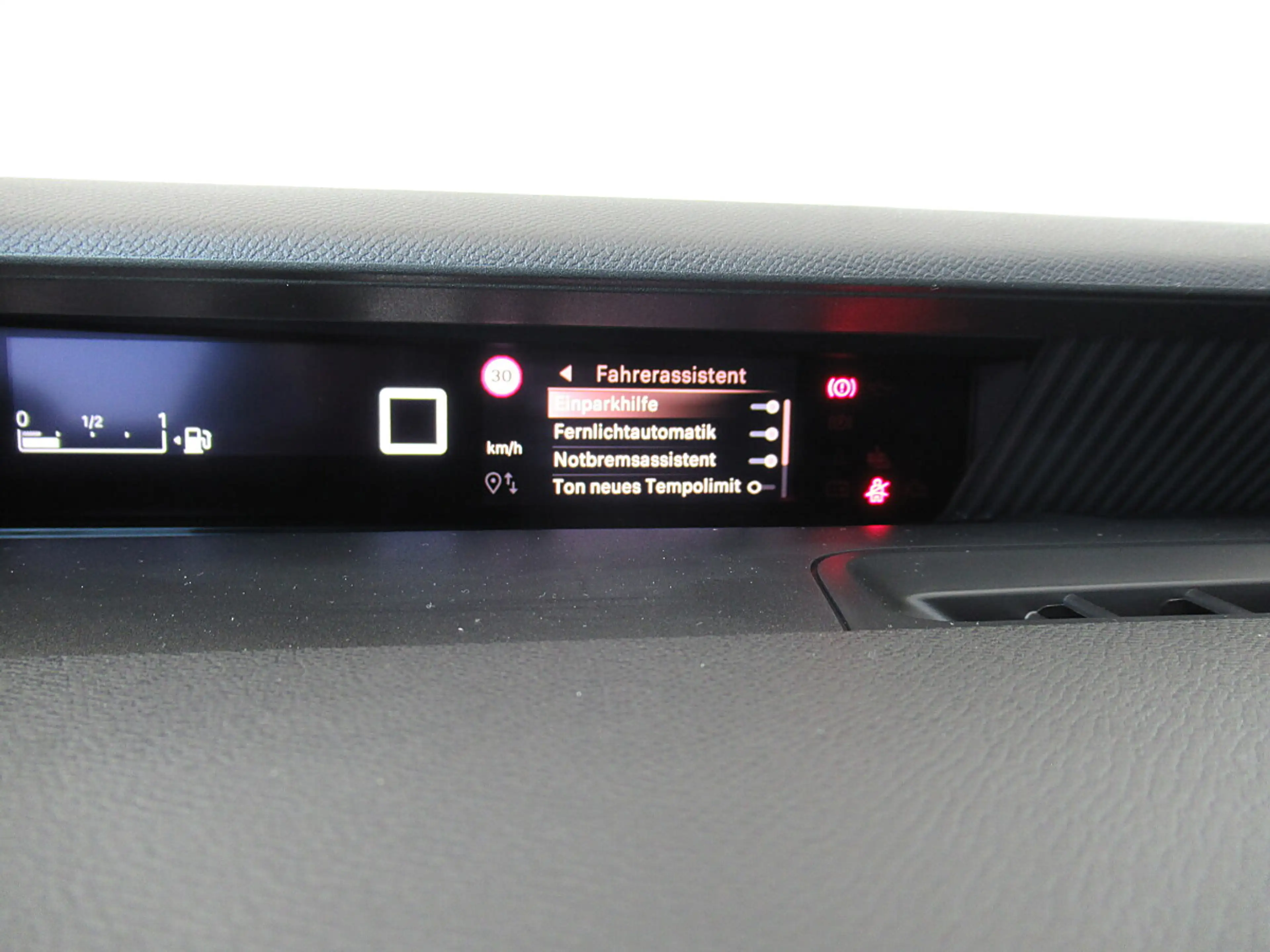 Citroen C3 Aircross Turbo 100 Plus *R-Kamera *LED *Tempomat *Sitzh... — photo 14