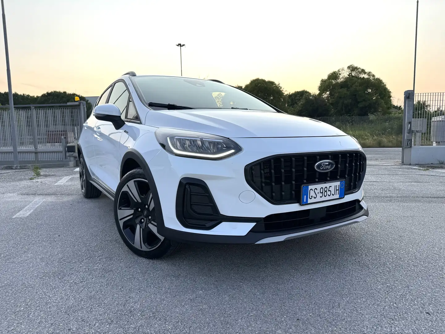 Ford Fiesta Active 1.0 ecoboost h 125cv Bianco - 1