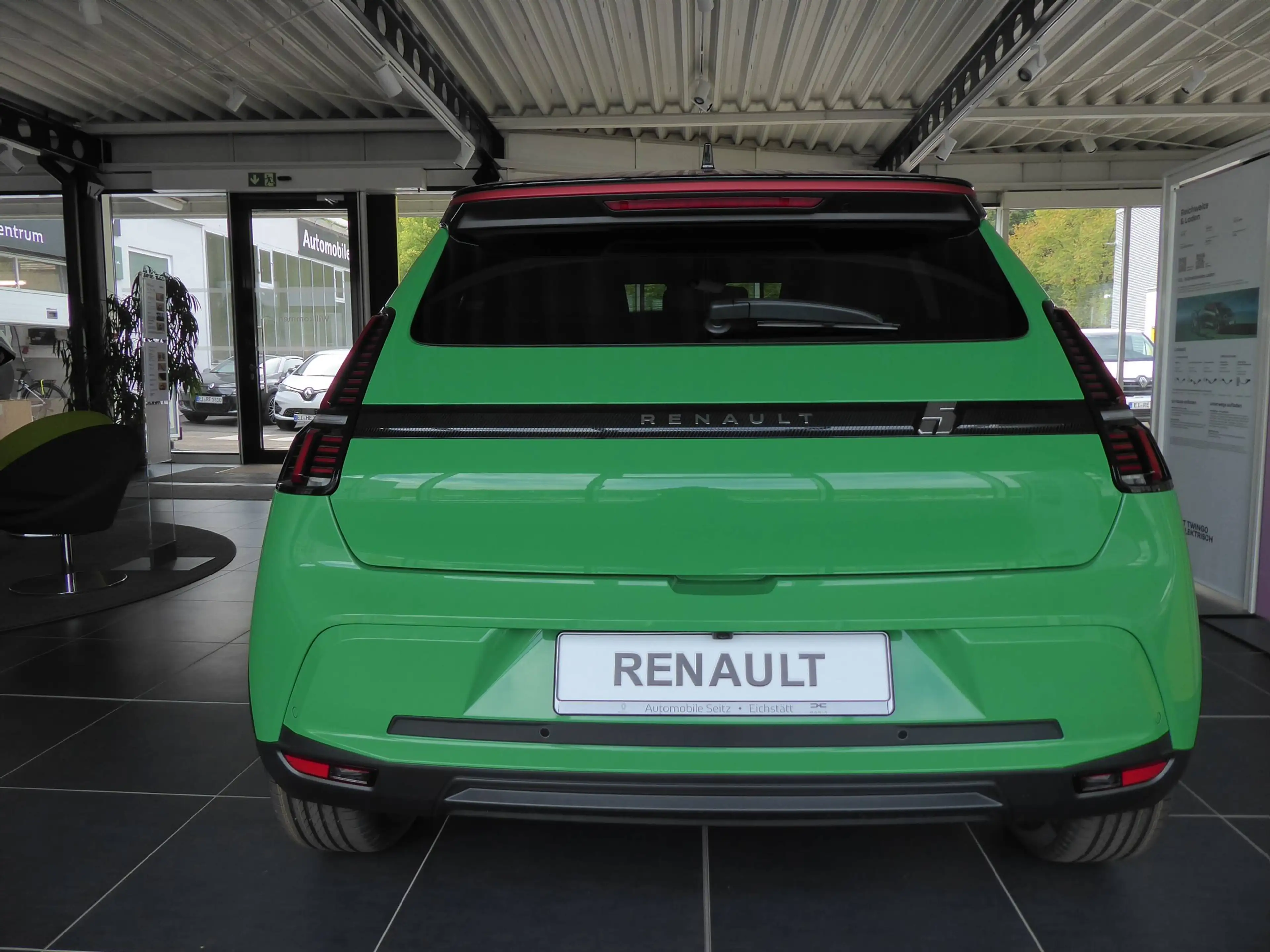 Renault R 5 R 5 E-Tech Techno 150 Comfort Range — photo 4