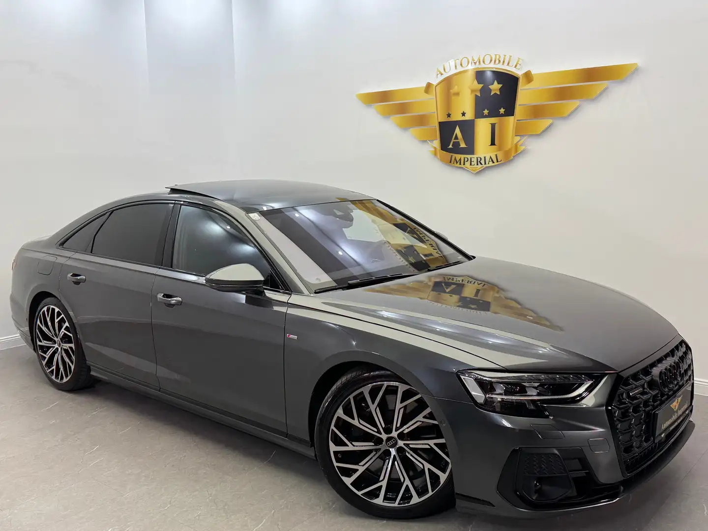 Audi A8 60 TFSI e Quattro //S-LINE//FACELIFT//1. BESITZ// Grau - 1
