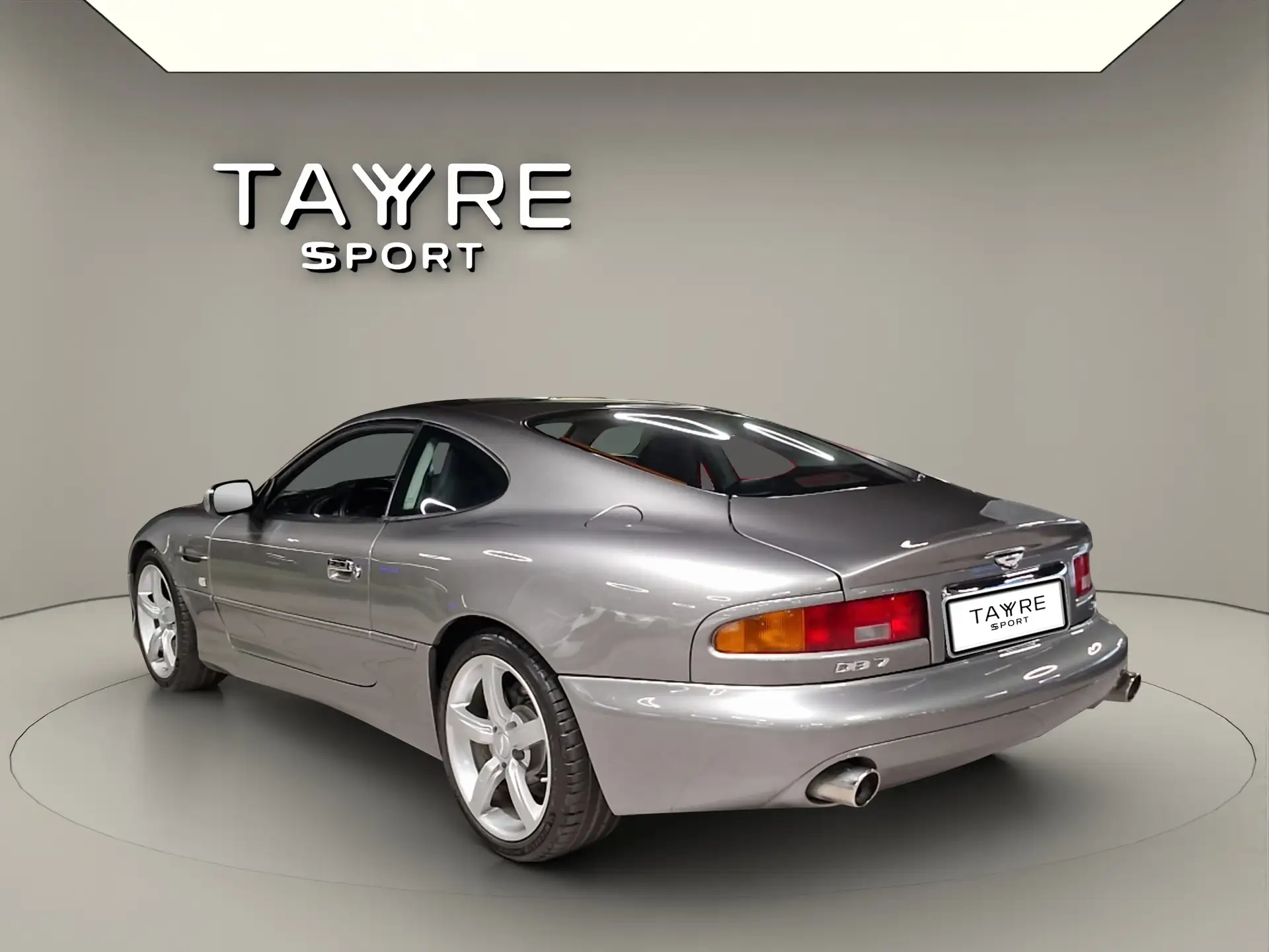 애스턴마틴 DB7 Coupe 2003 실버 사진 4