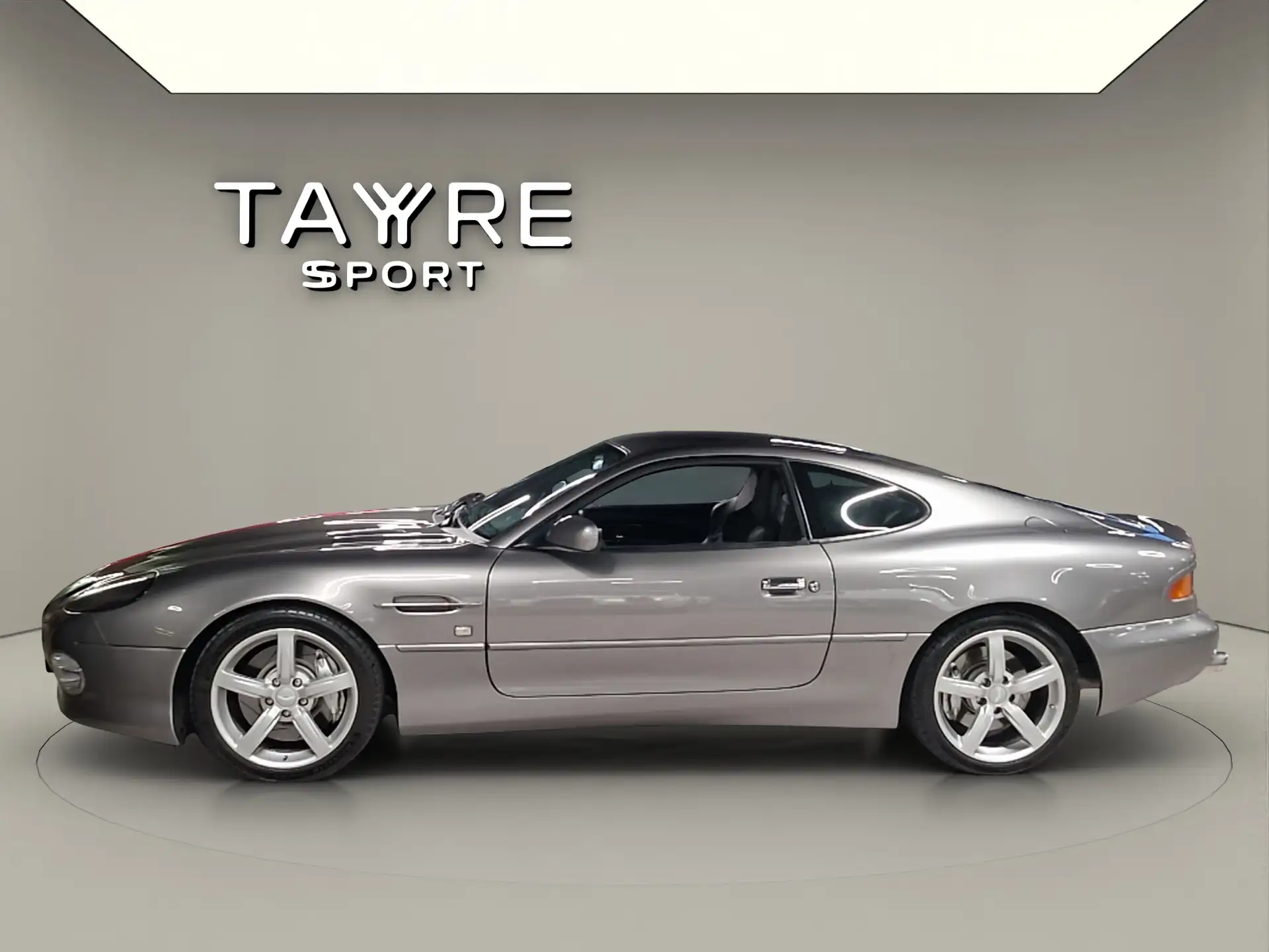 애스턴마틴 DB7 Coupe 2003 실버 사진 5