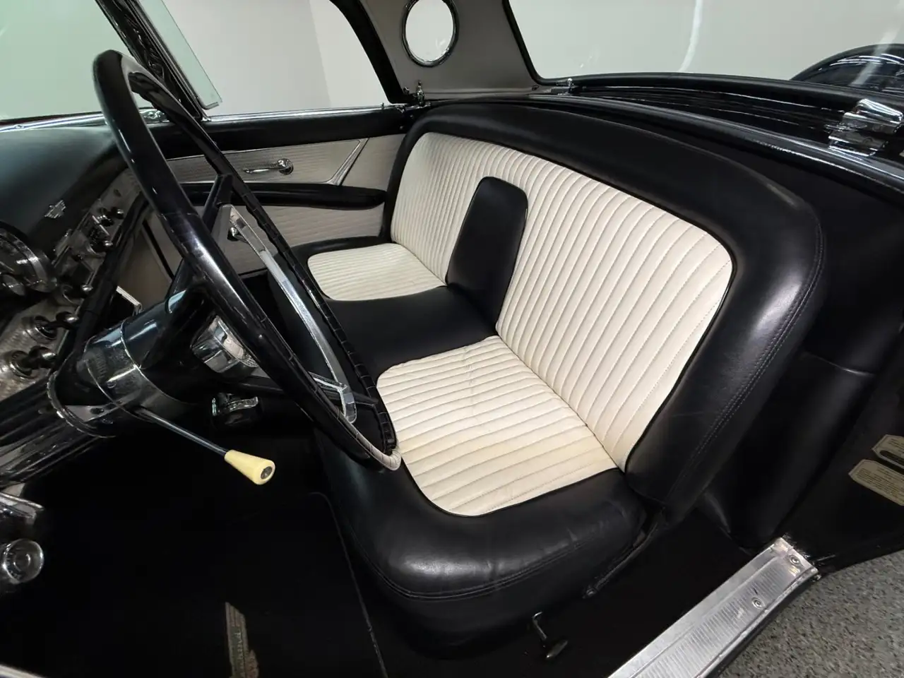 Ford Thunderbird Base, foto 12