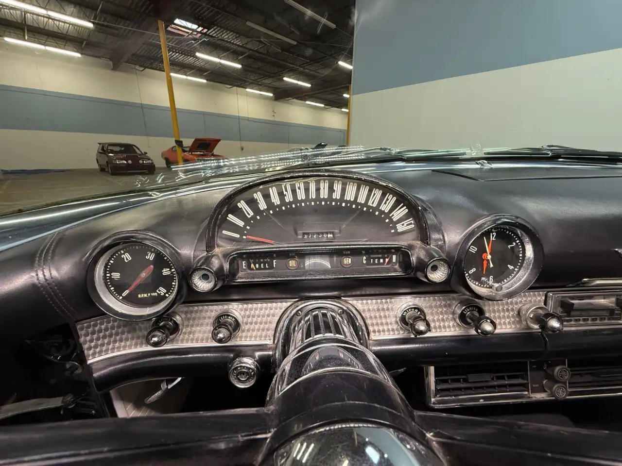 Ford Thunderbird Base, foto 11