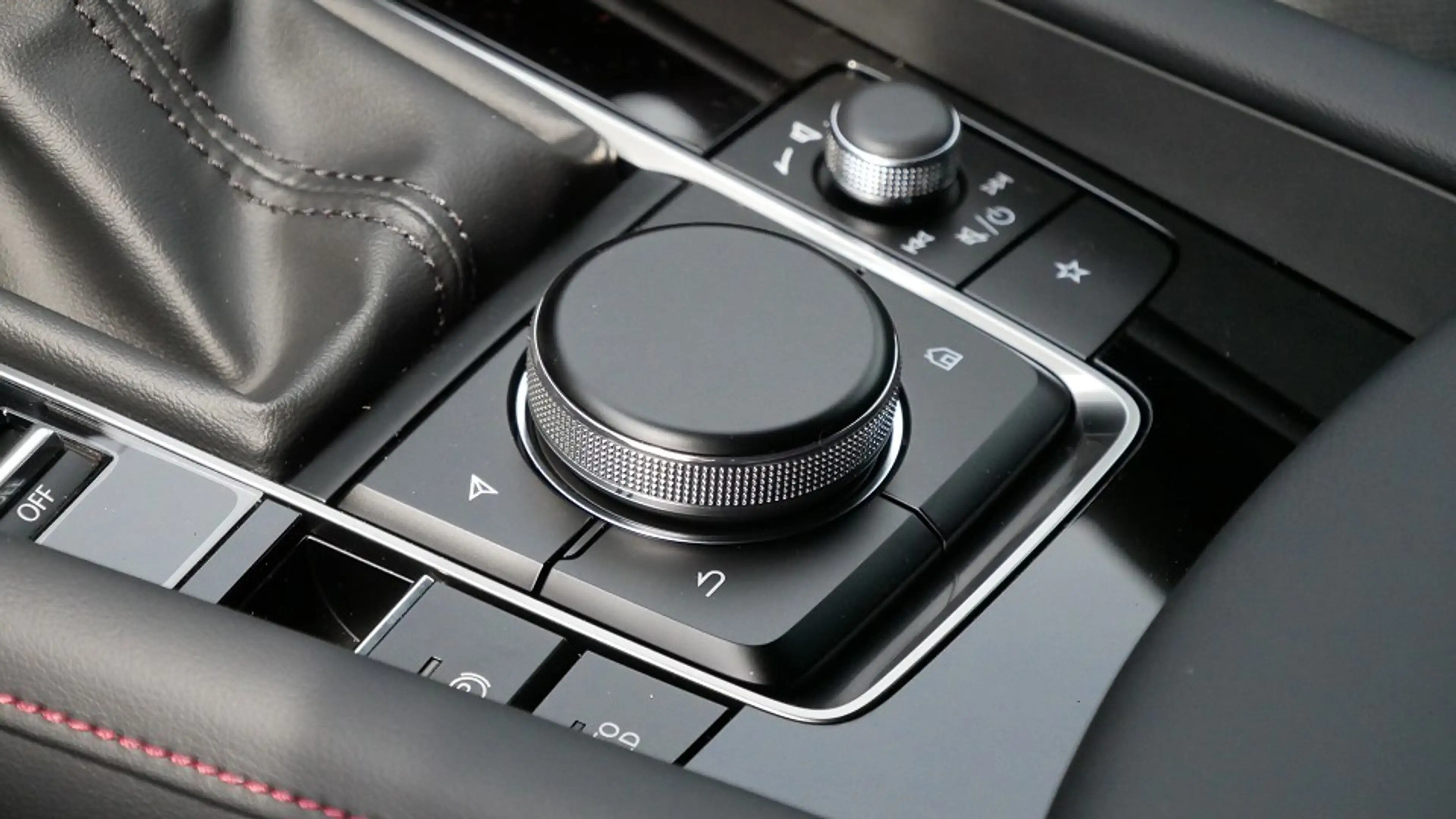 Mazda 3 e-SKYACTIV G 140 AT Homura — photo 11
