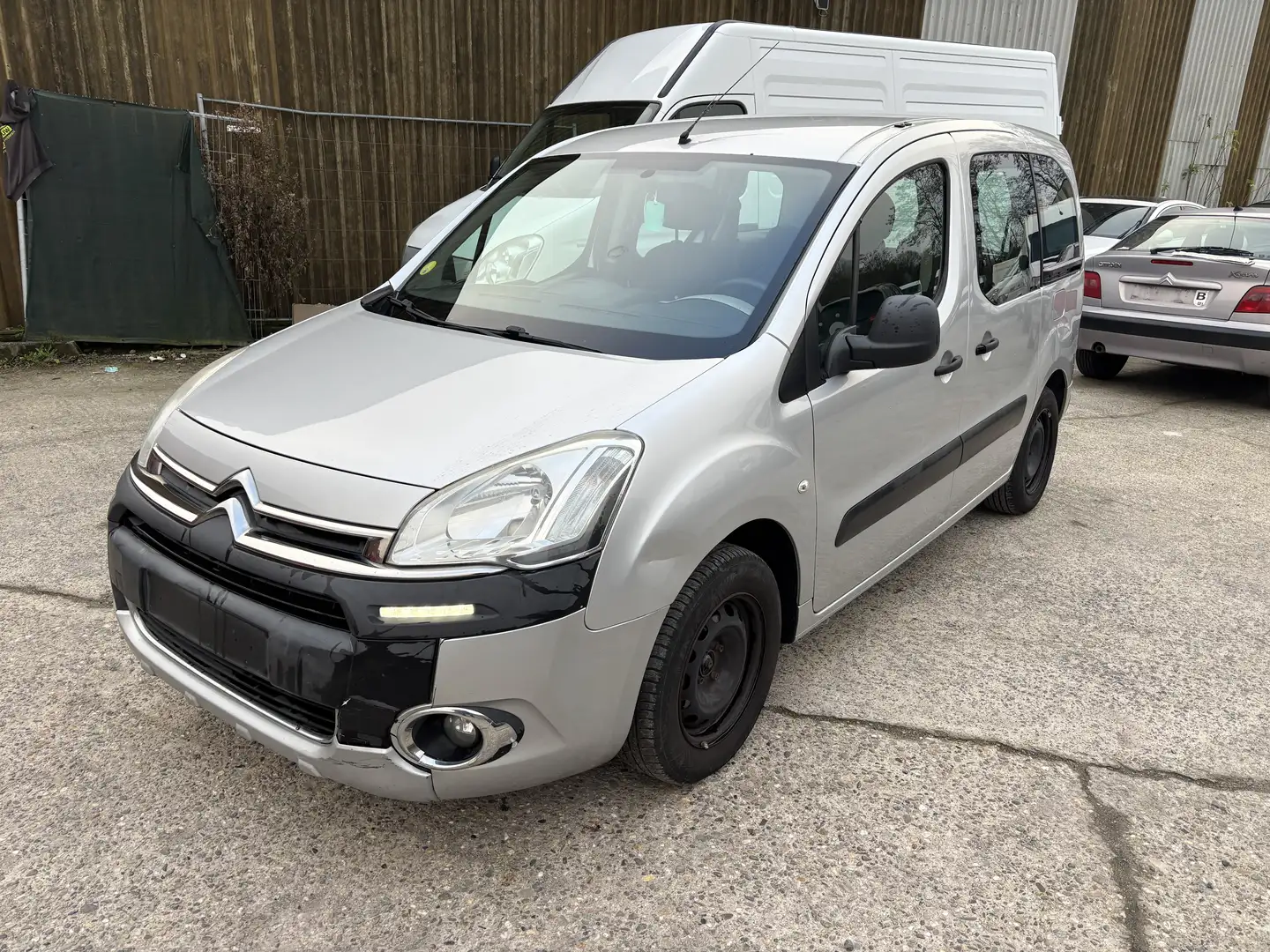 Citroen Berlingo Multispace HDi 75 Attraction Grijs - 1