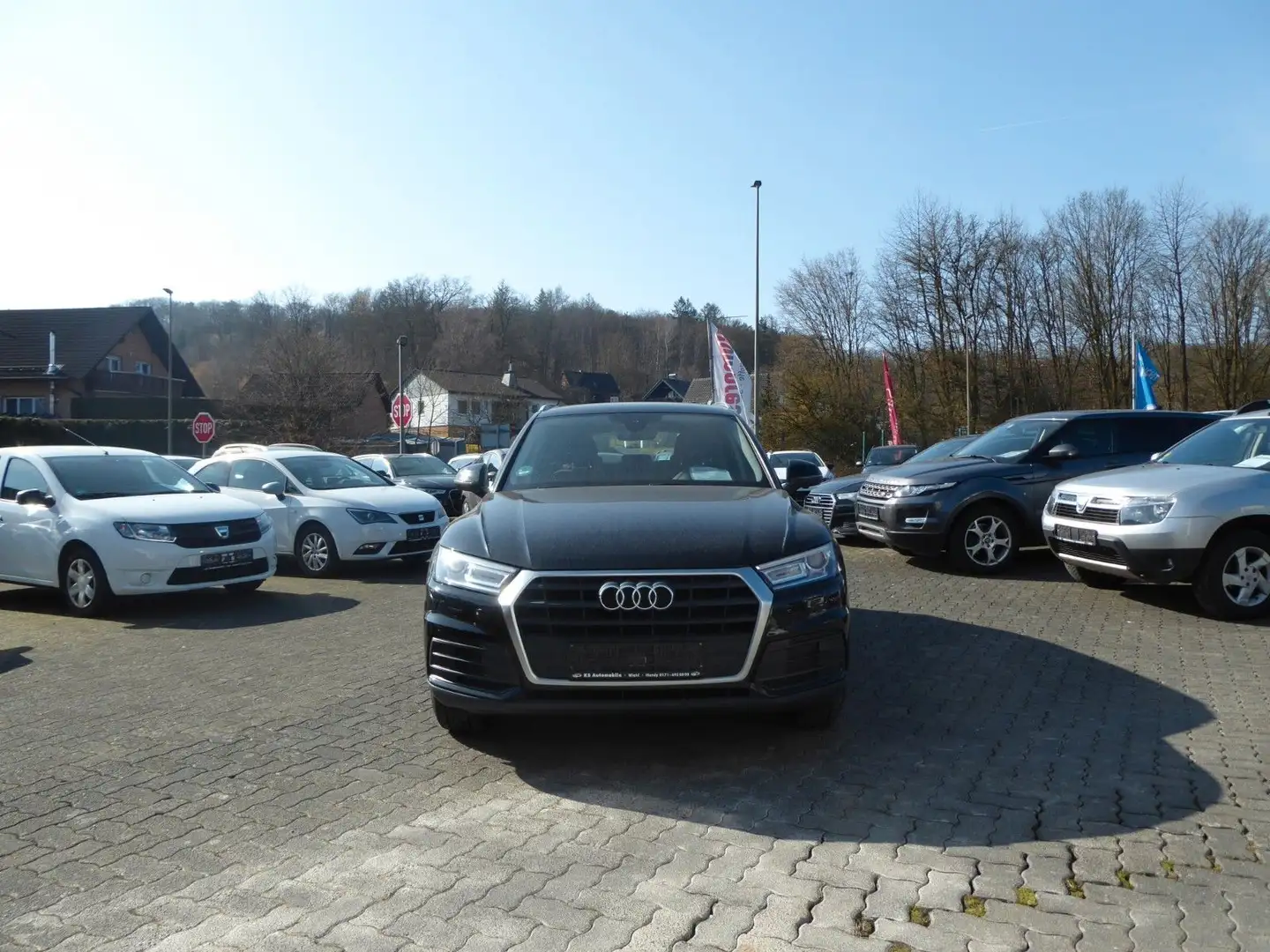 Audi Q5 basis Schwarz - 2