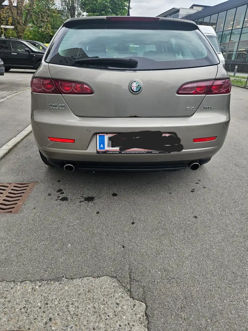 Alfa Romeo 159 SW 2,4 JTDM 20V Dist. Qtronic Distinctive - 2
