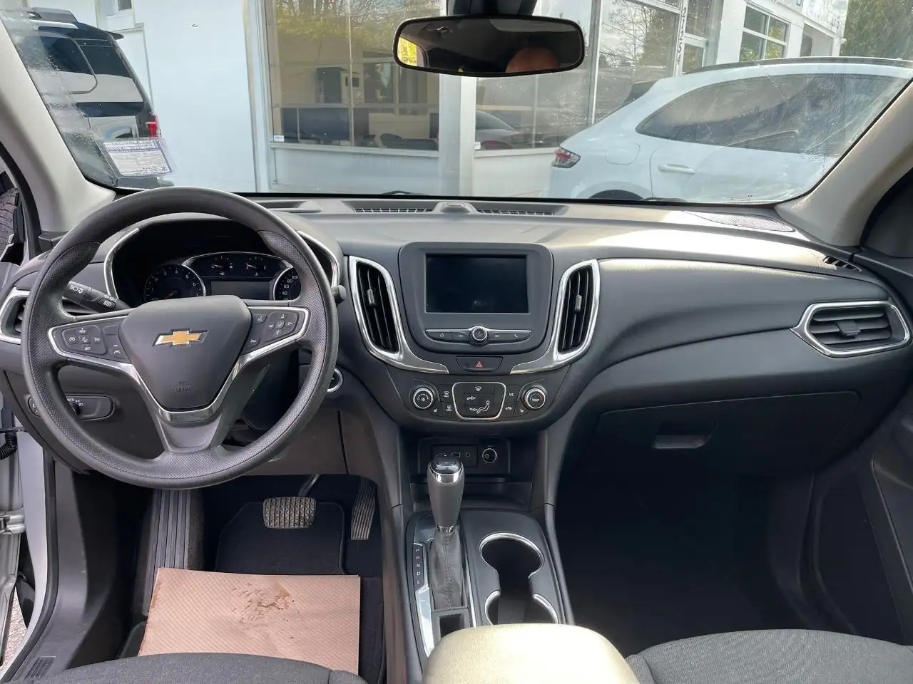 Chevrolet Equinox снимка Chevrolet Equinox