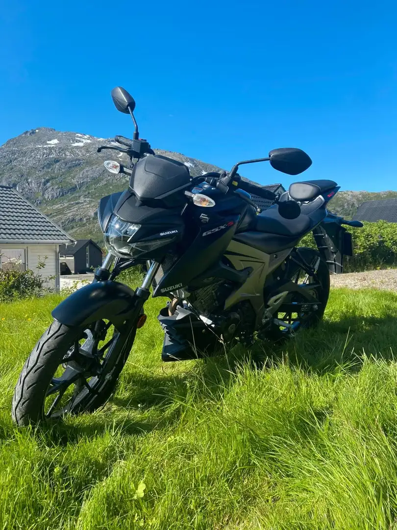 Suzuki GSX-S 125 Zwart - 2