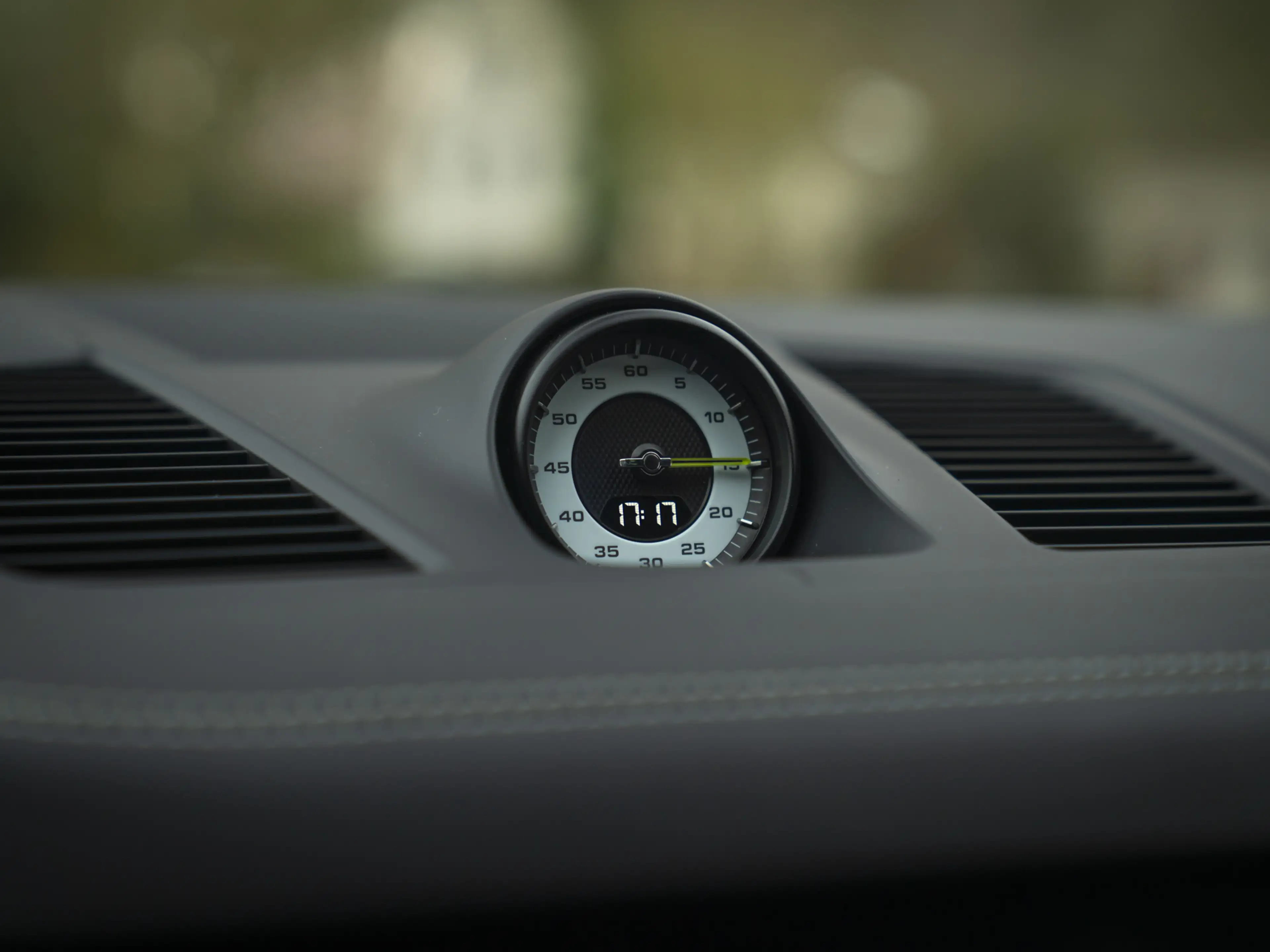 Porsche Cayenne Coupé 4.0 Turbo S E-Hybrid | PTS Oak Green | Keram — photo 39