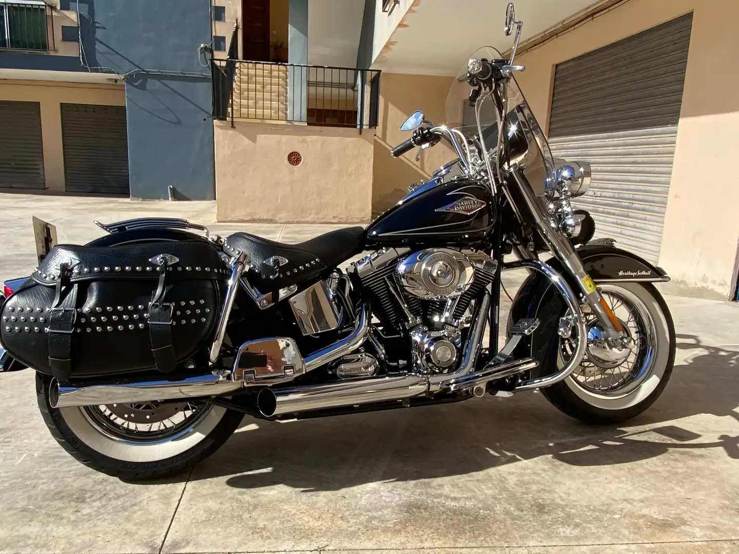 Harley-Davidson Heritage Softail Negro - 1