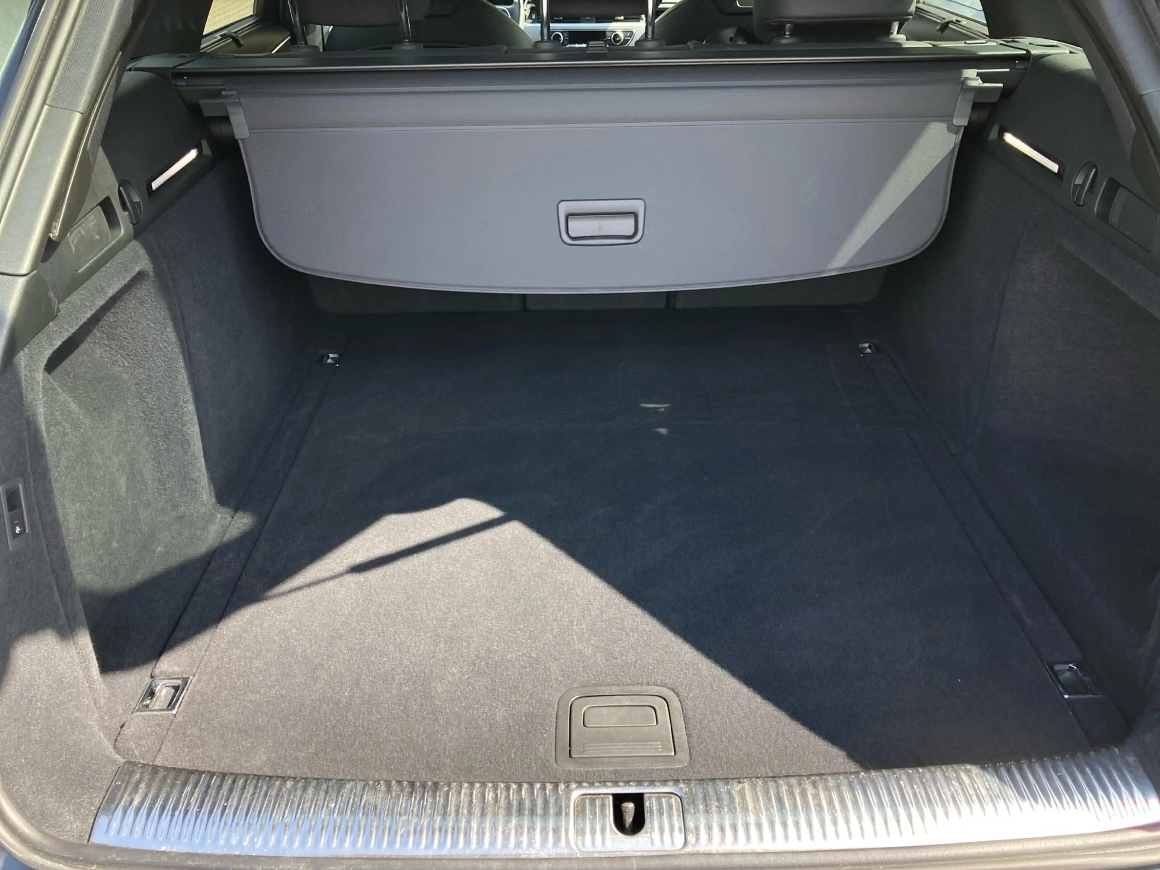 Audi A4 allroad 40TDI 204PS QUATTRO AHK.MATRIX.KAMERA.SHZG — photo 8