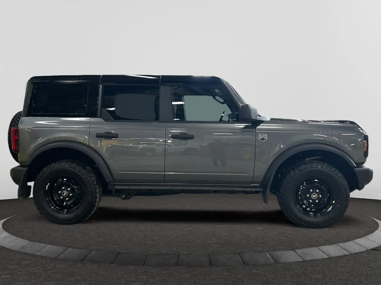 Ford Bronco снимка Ford Bronco