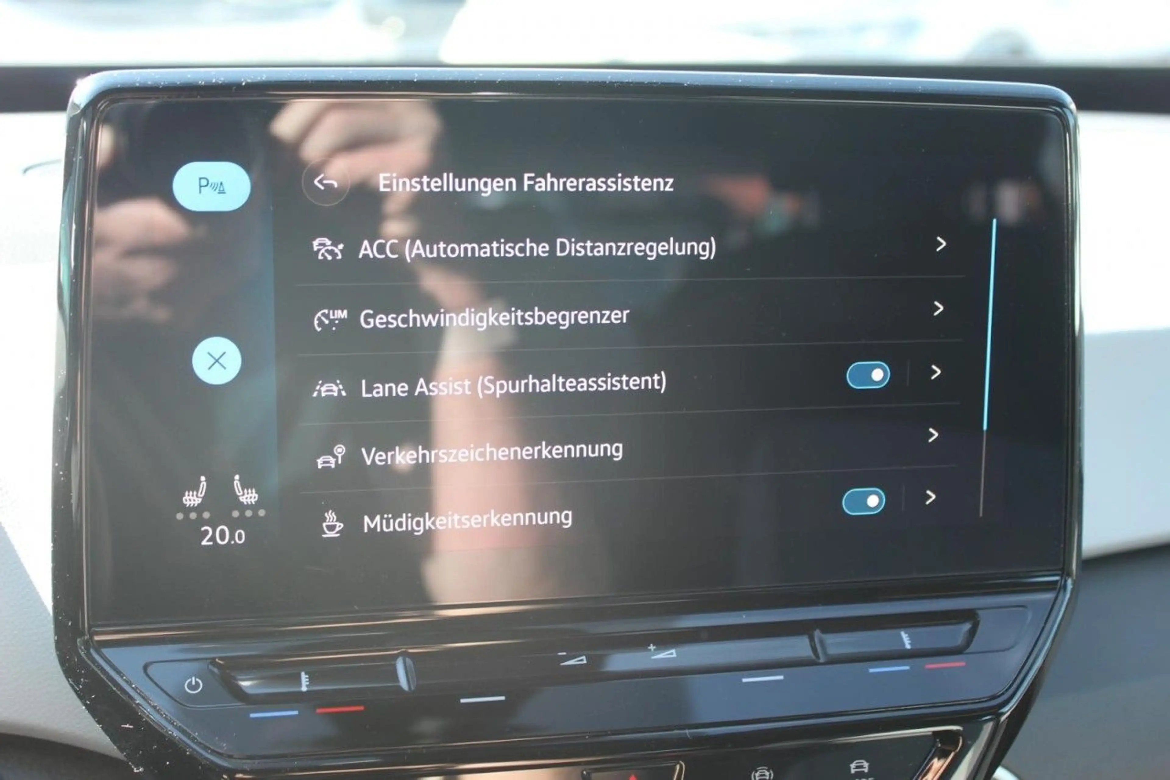 Volkswagen ID.3 Pro S 82kW 5-Sitze Wärmepumpe+ACC+93,9% — photo 12