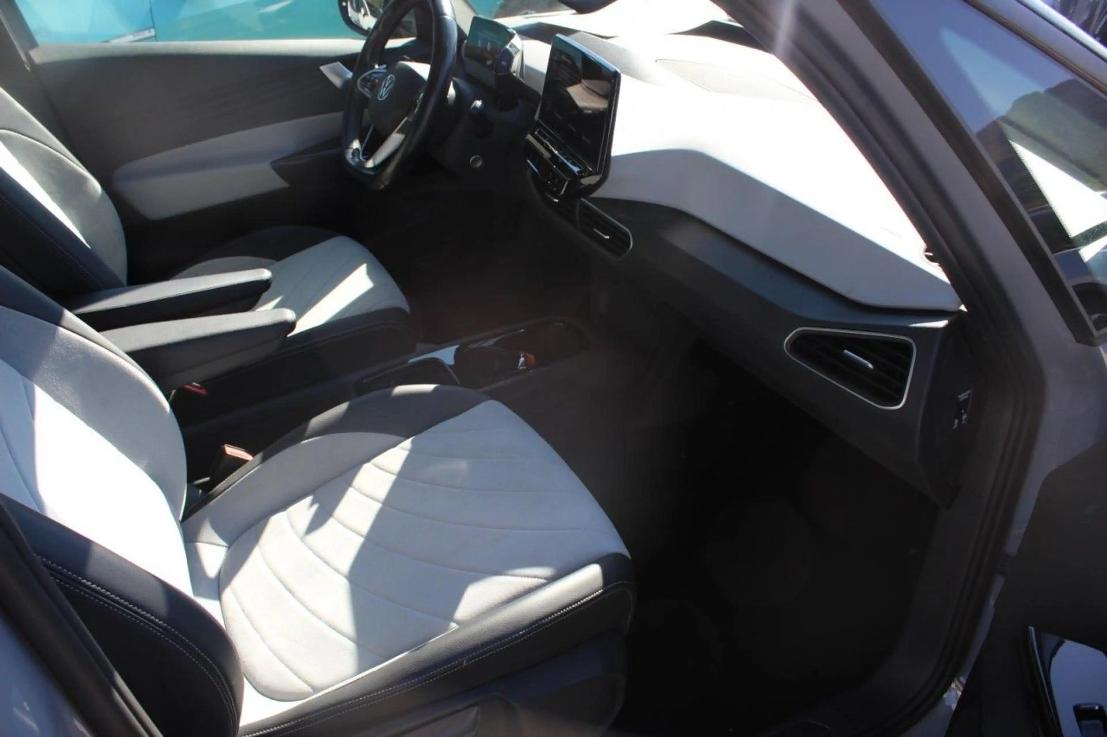 Volkswagen ID.3 Pro S 82kW 5-Sitze Wärmepumpe+ACC+93,9% — photo 7
