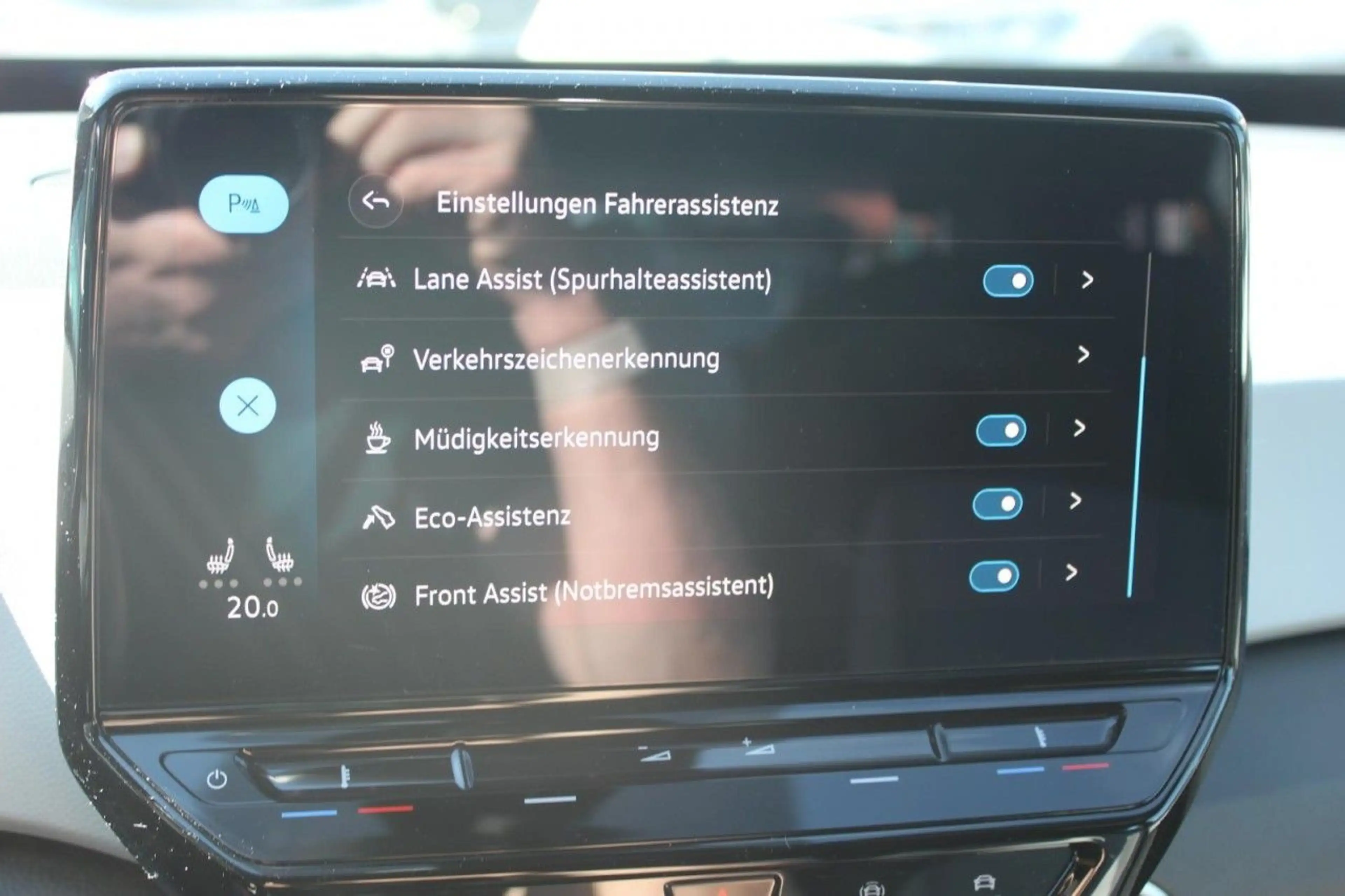 Volkswagen ID.3 Pro S 82kW 5-Sitze Wärmepumpe+ACC+93,9% — photo 13