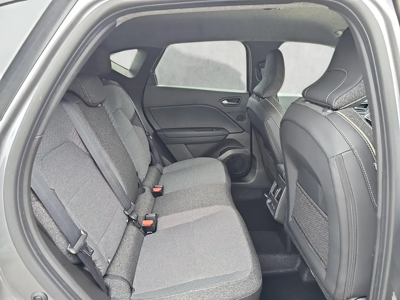 Renault Captur 140 Mild-Hybrid Techno 360Grad Kamera Nav 14