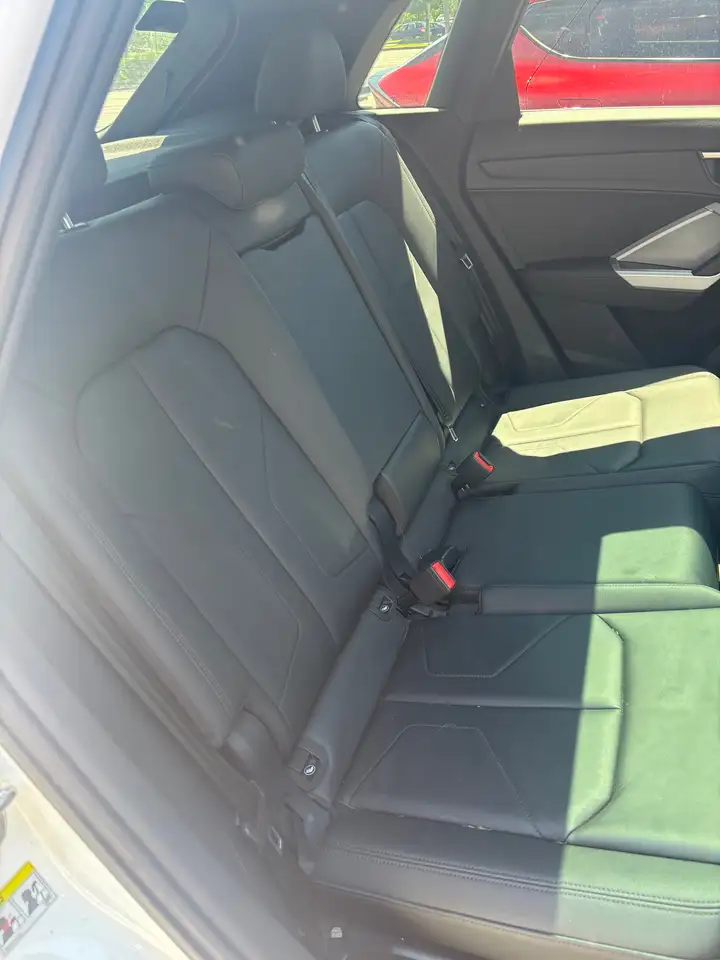 Audi Q3 снимка Audi Q3