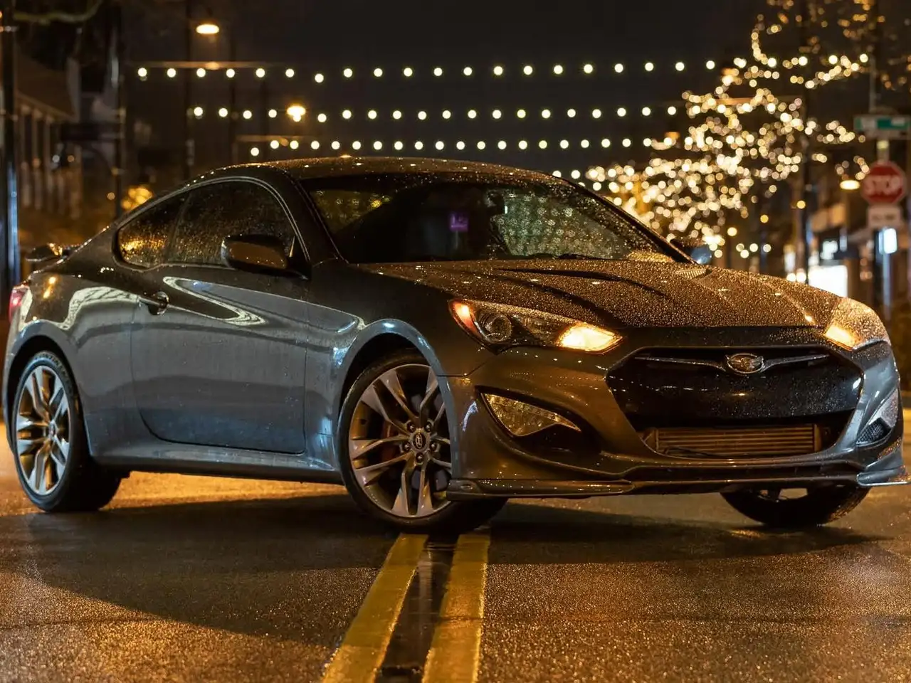 Hyundai Genesis Coupe снимка Hyundai Genesis Coupe