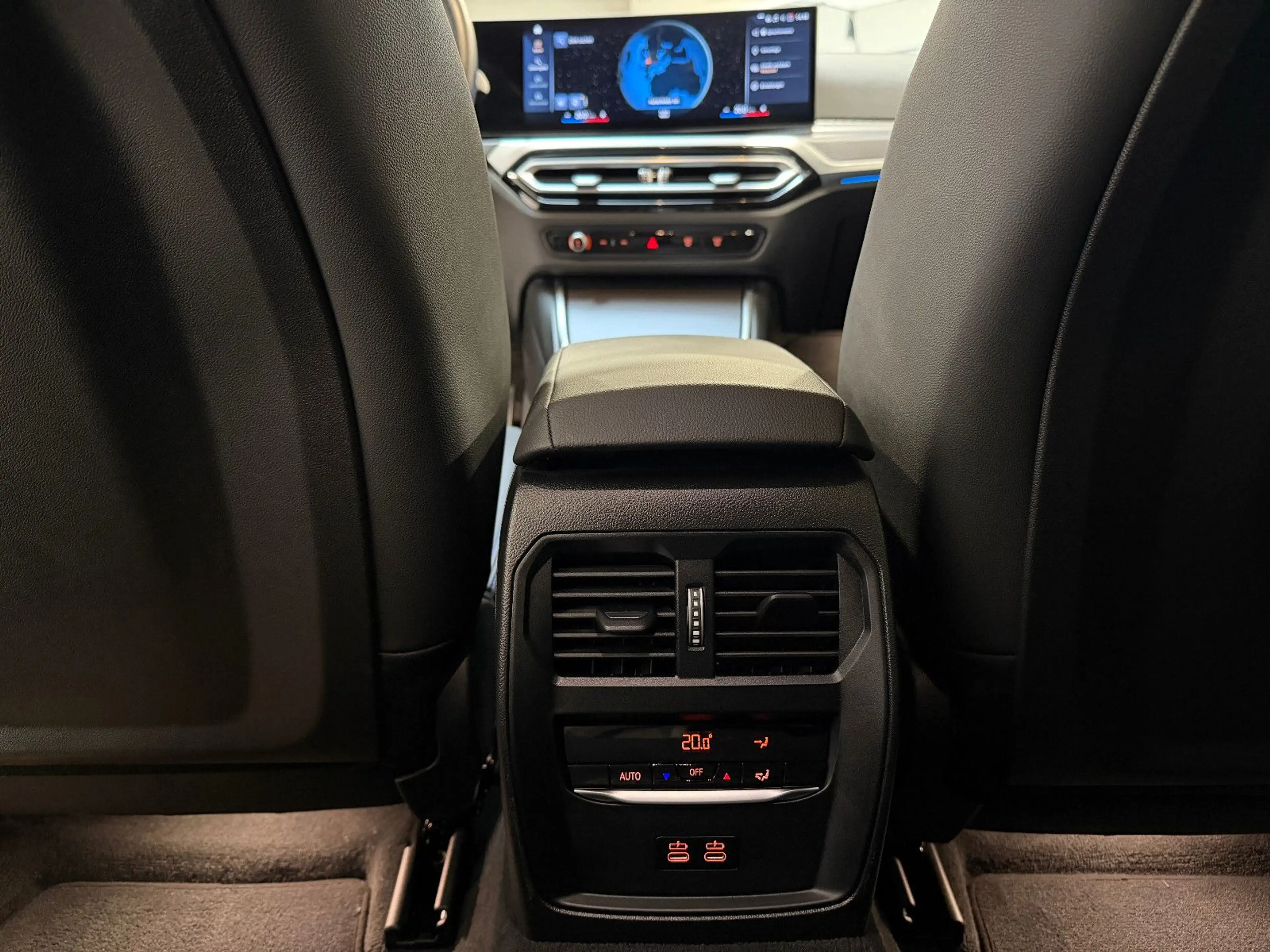 BMW 320 d xDrive Touring M Sport Head-Up*H&K*360°CAM — photo 19