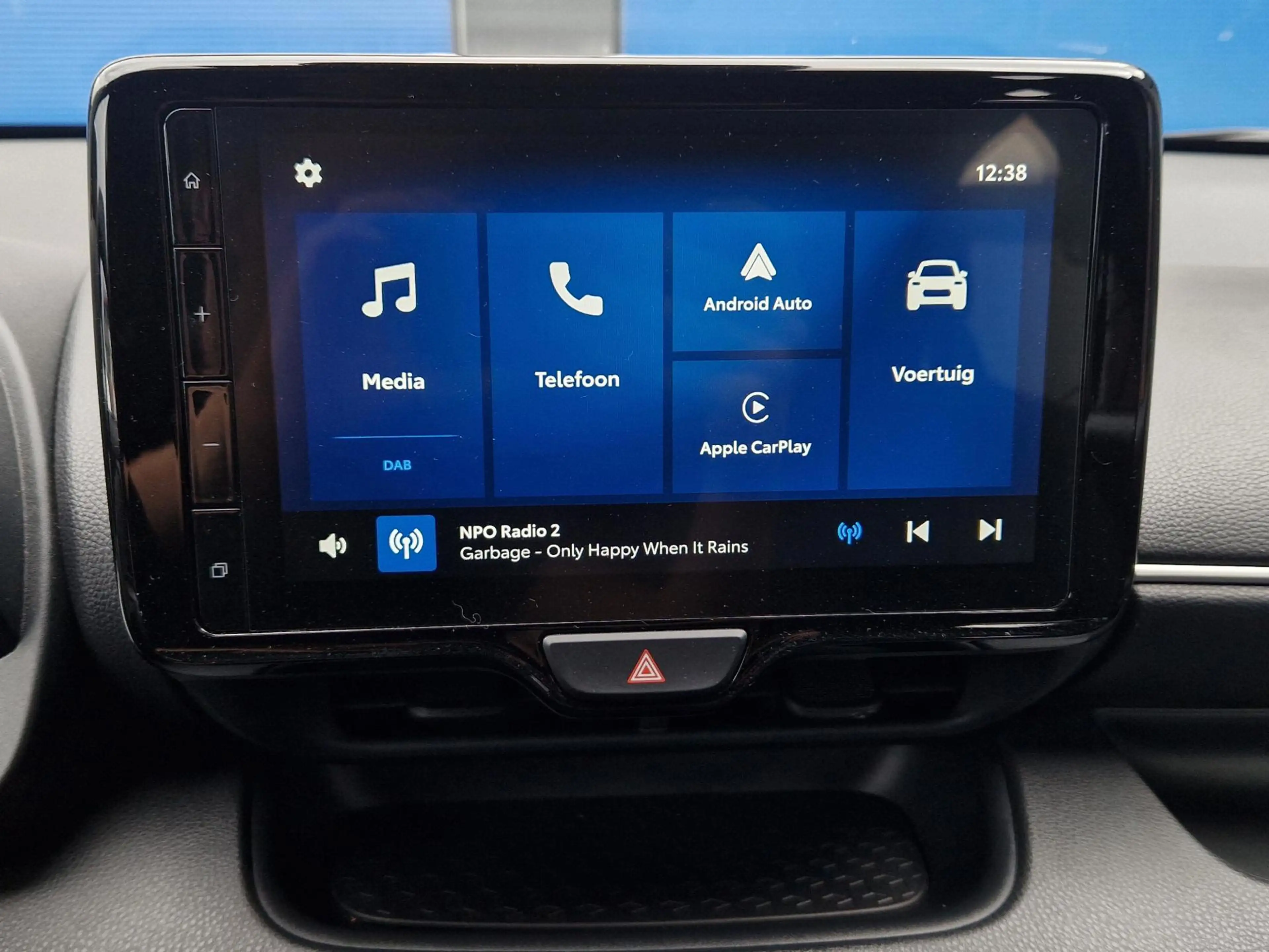 Toyota Yaris 1.5 116PK Benzine-Hybride / Carplay / Adaptieve cr — photo 15