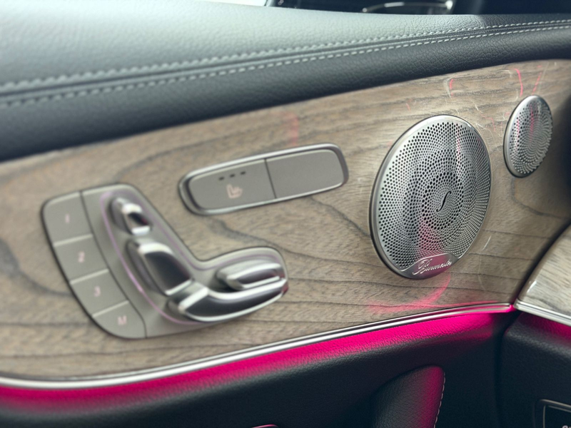 Mercedes-Benz E 350 d AMG Coupe Pano Burm Memory HUD Distr 360° — photo 17