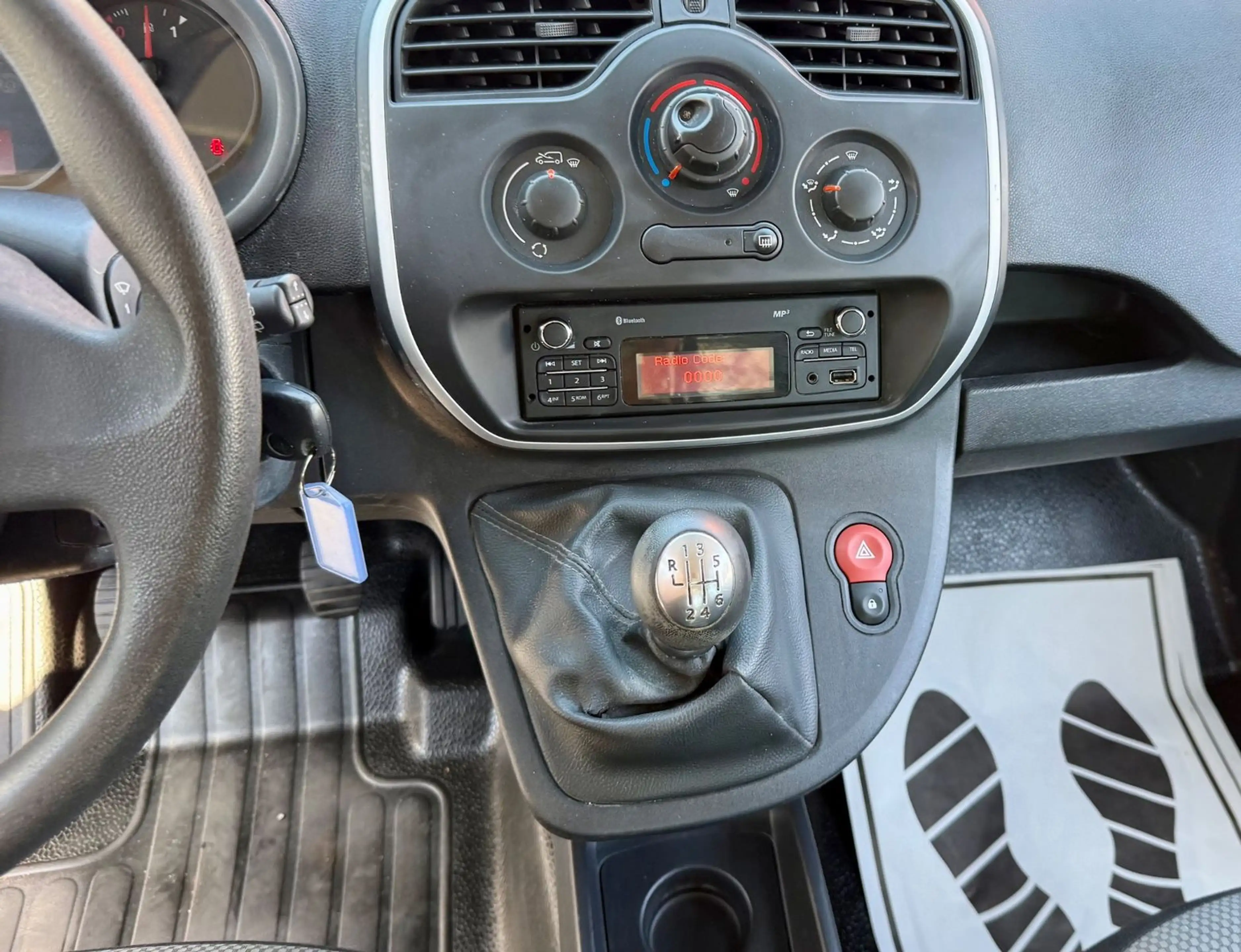 Renault Kangoo Rapid Maxi Extra * 1.HAND * TÜV NEU — photo 11