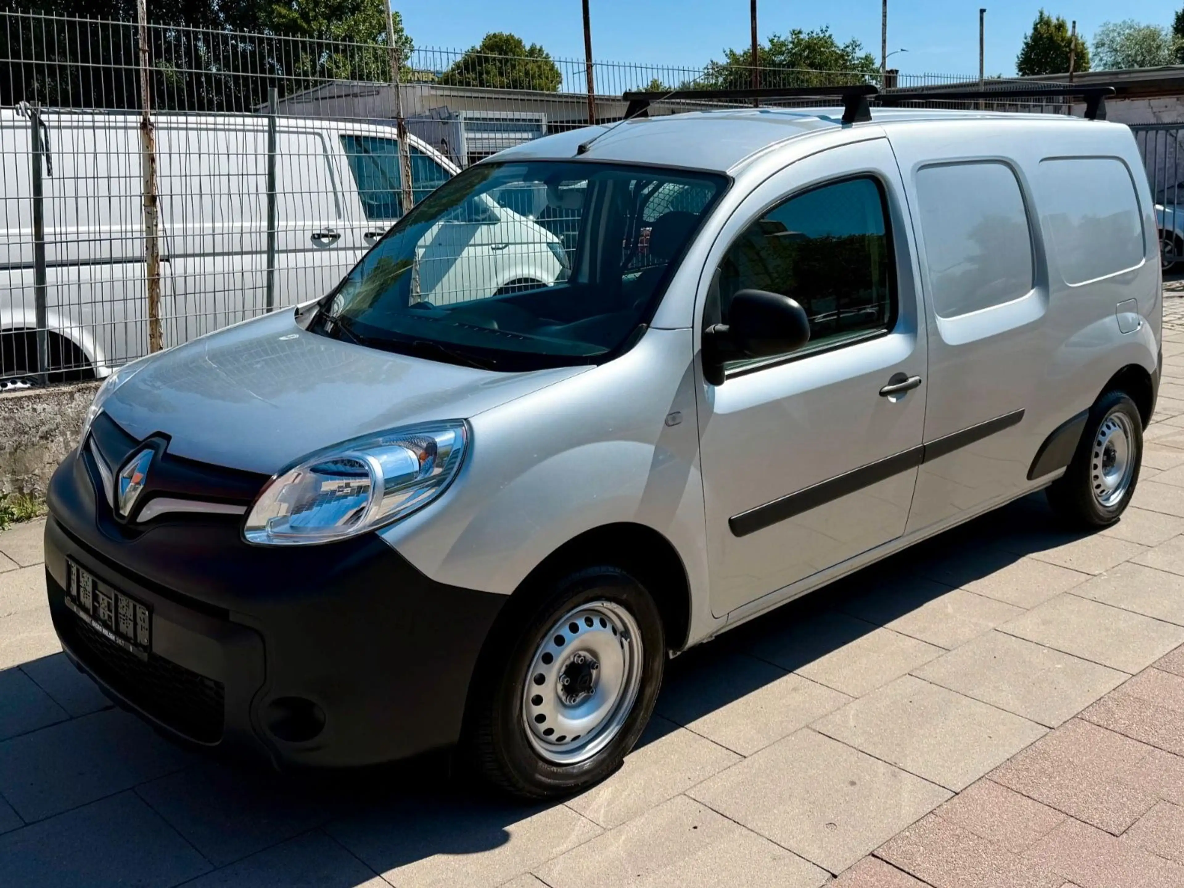 Renault Kangoo Rapid Maxi Extra * 1.HAND * TÜV NEU