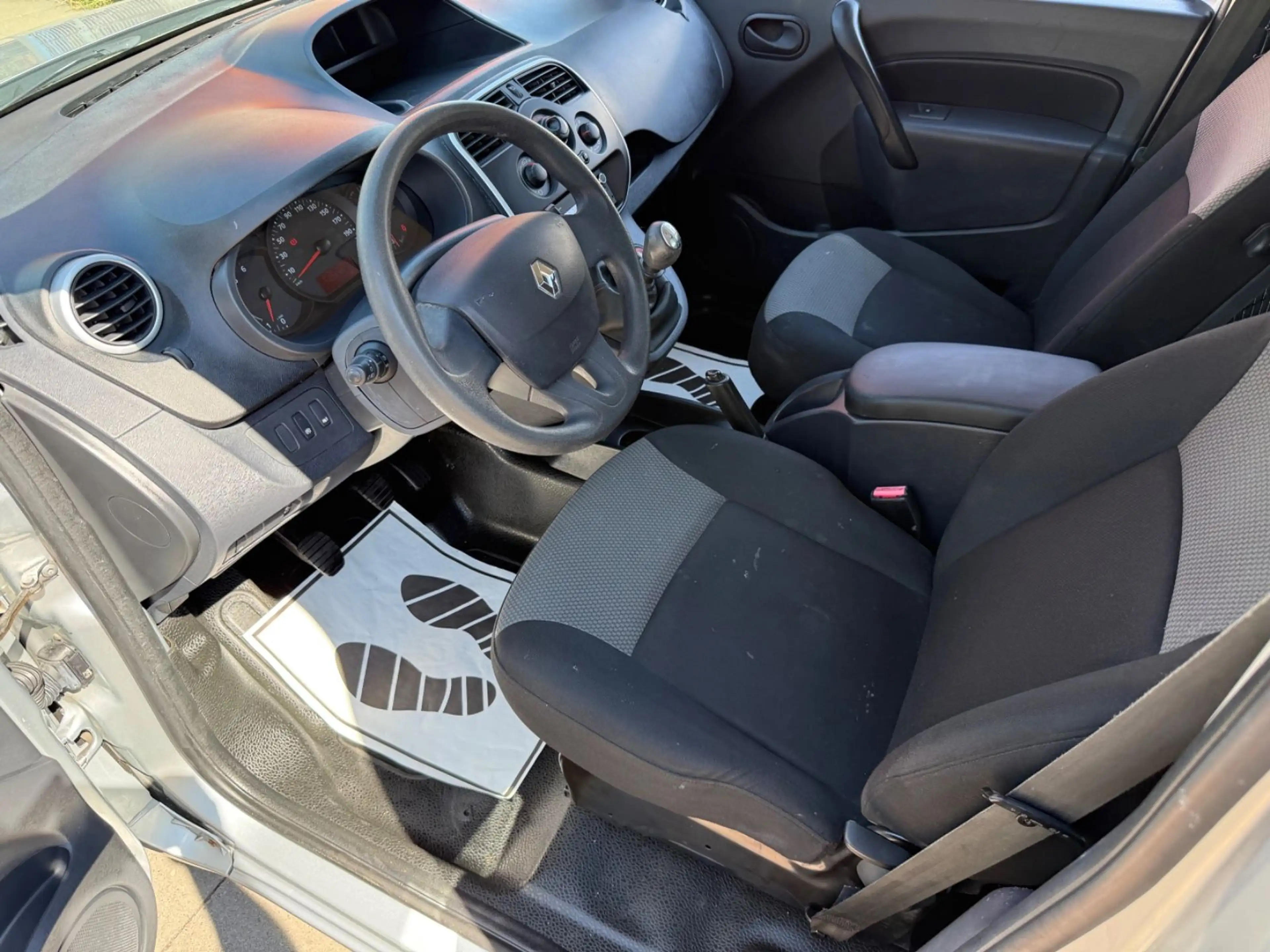 Renault Kangoo Rapid Maxi Extra * 1.HAND * TÜV NEU — photo 13