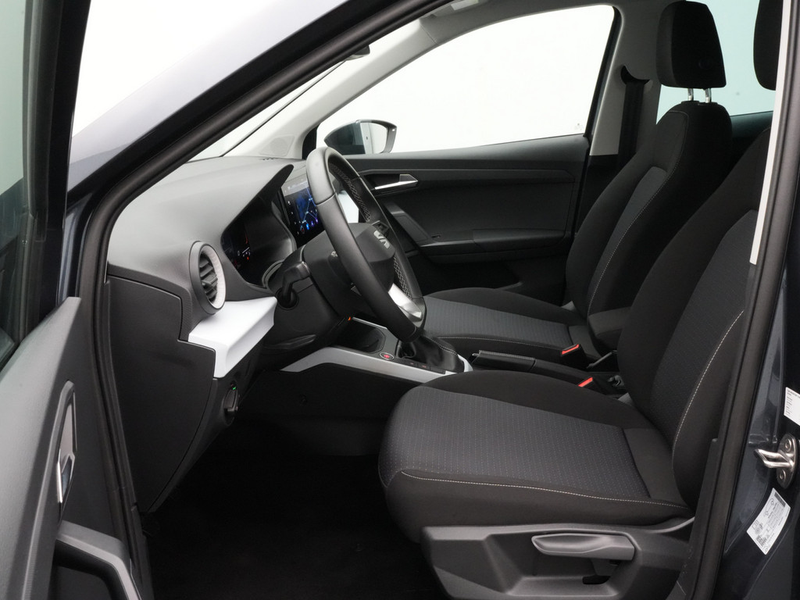 SEAT Arona Style NAVI VIRT ACC KAM SHZ CARPLAY LED — photo 11