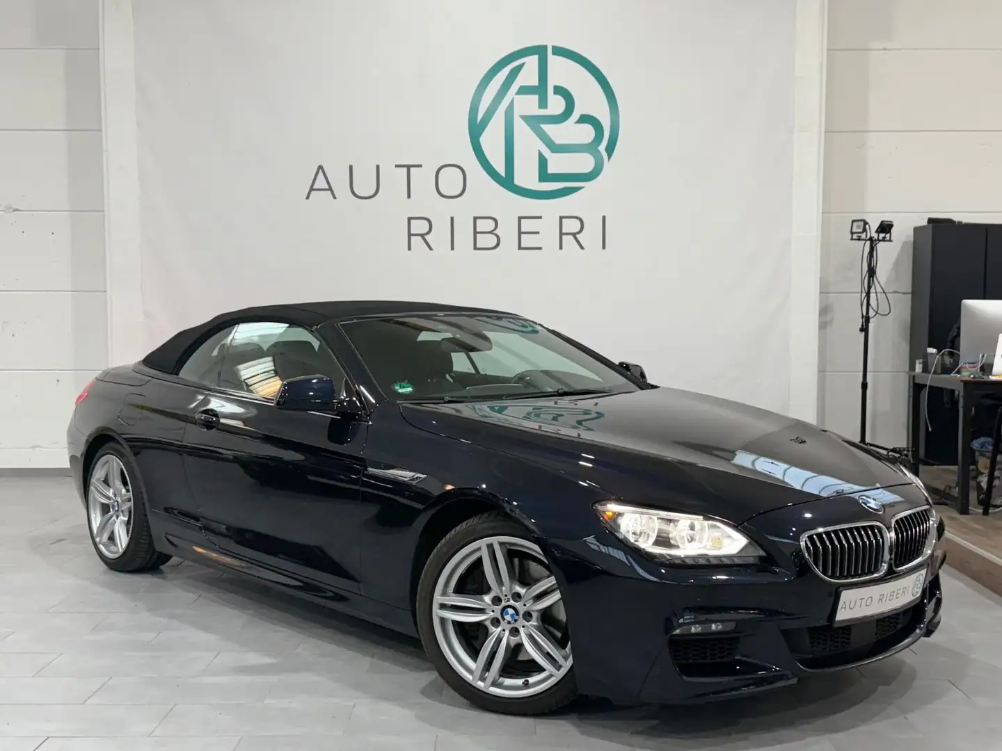 BMW 640 i Cabrio*M*RFK*1.Hand*Leder*19 Schwarz - 1