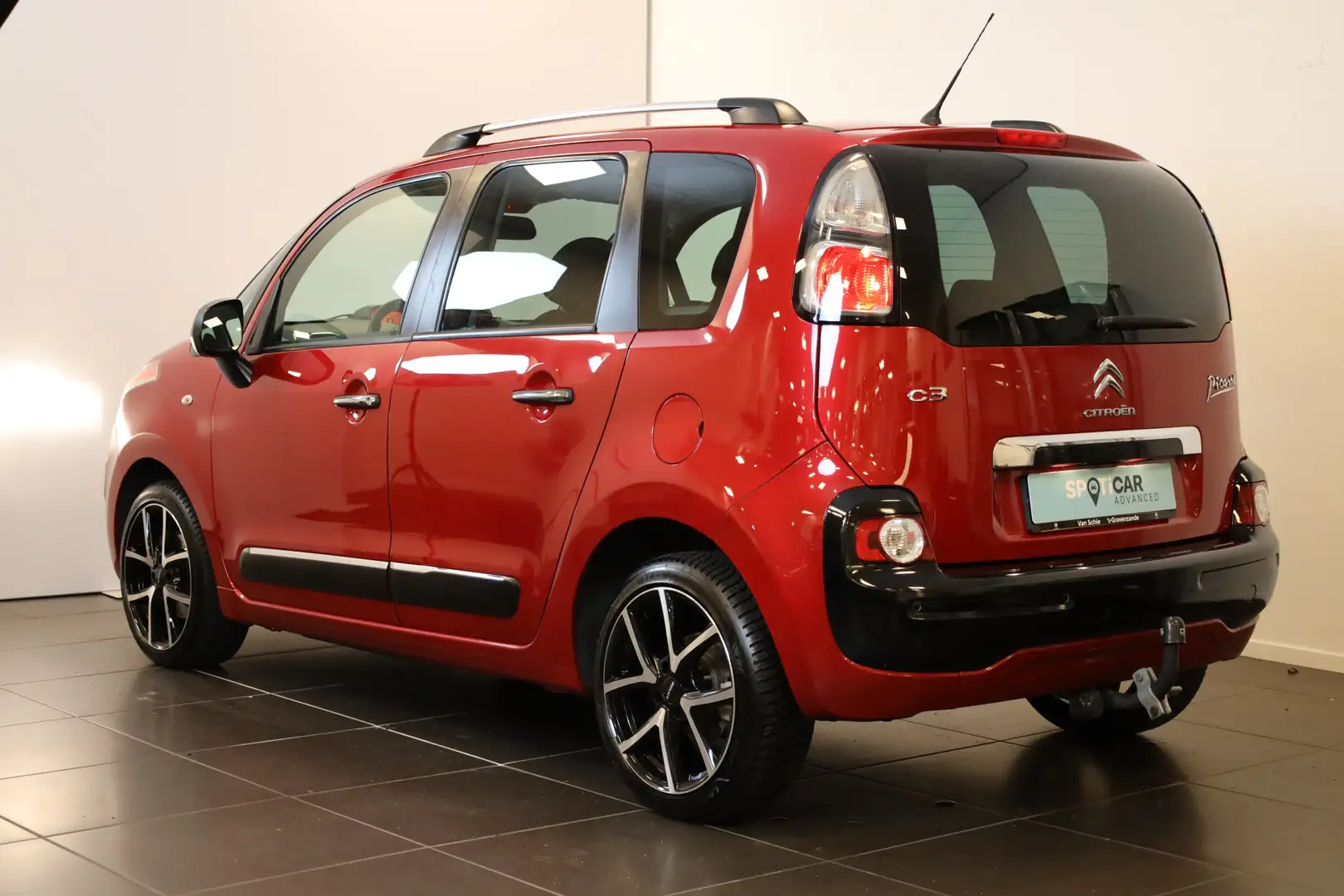 Citroen C3 Picasso PT 110 Feel Edition Trekhaak | Climate Control | S Rood - 2