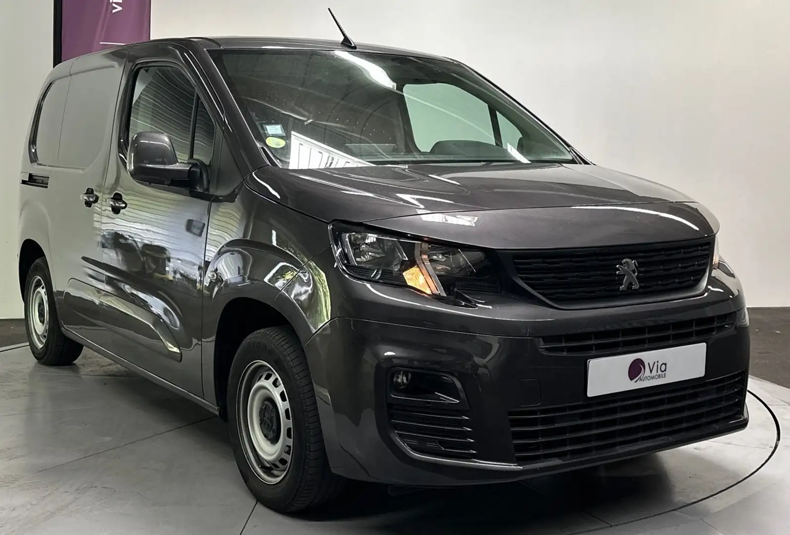 Peugeot Partner STANDARD 650 KG BLUEHDI 100 S\u0026amp;S BVM5 PREMIUM Grau - 1