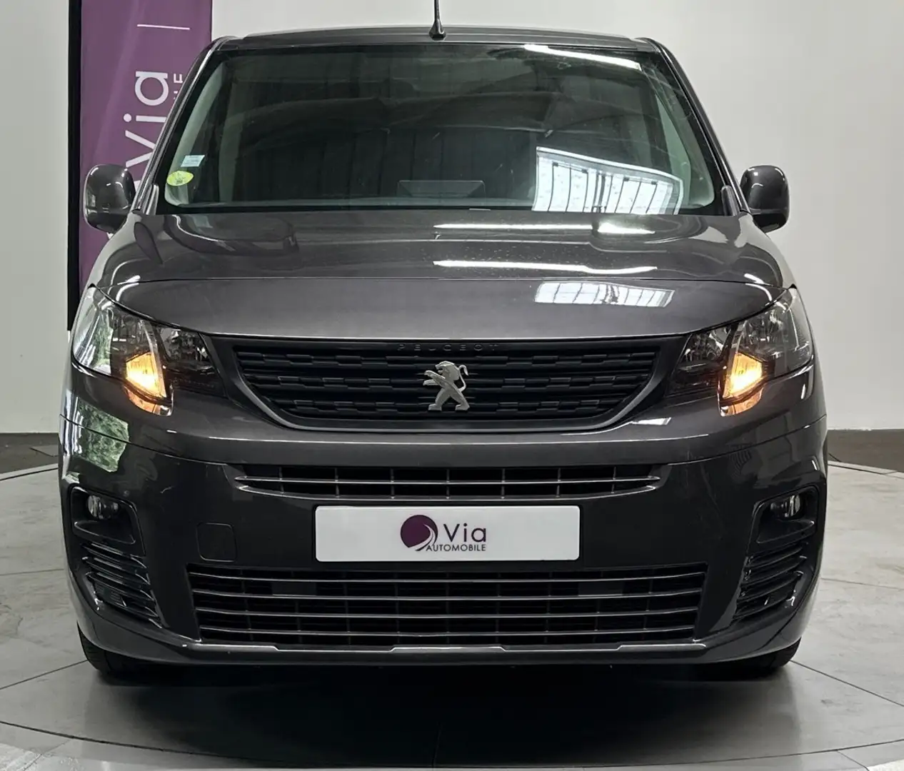Peugeot Partner STANDARD 650 KG BLUEHDI 100 S\u0026amp;S BVM5 PREMIUM Grau - 2