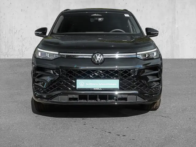 Volkswagen Tayron view 3