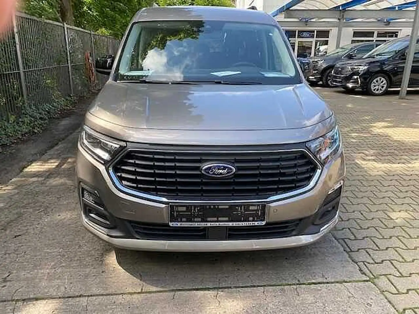 Ford Tourneo Connect L2 1.5EcoB.''TITANIUM'' LED-SW,ACC,Kamera Zilver - 2