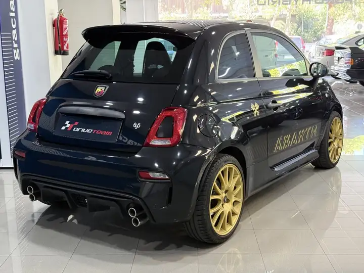 Abarth 695 2024, foto 10