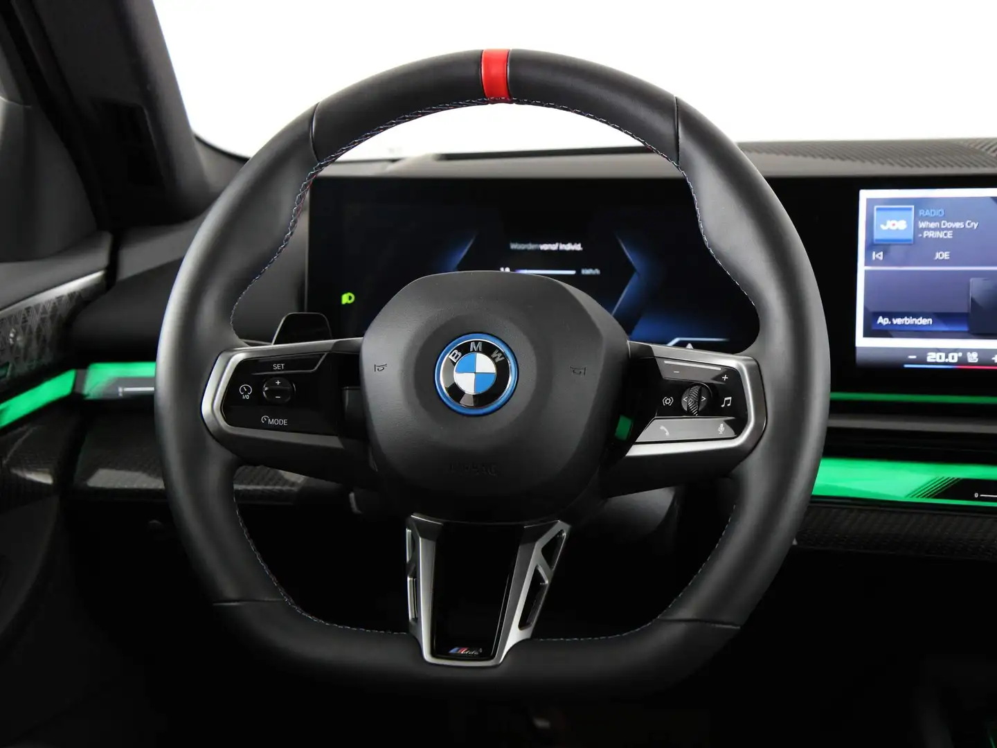 BMW i5 M60 xDrive Individual M Performance Vert - 2