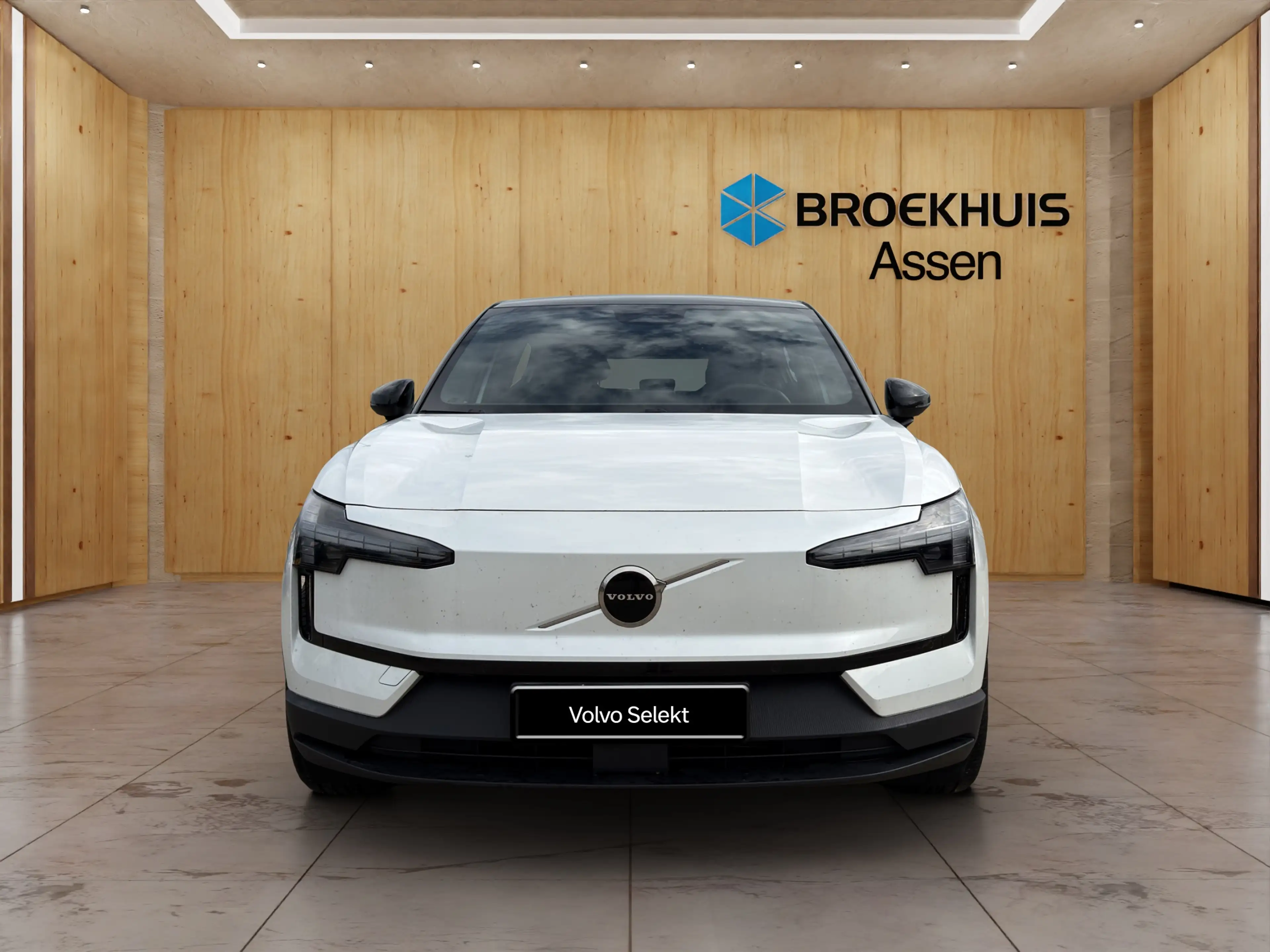 Volvo EX30 Single Motor Extended Range Plus 69 kWh | BLIS | H — photo 2