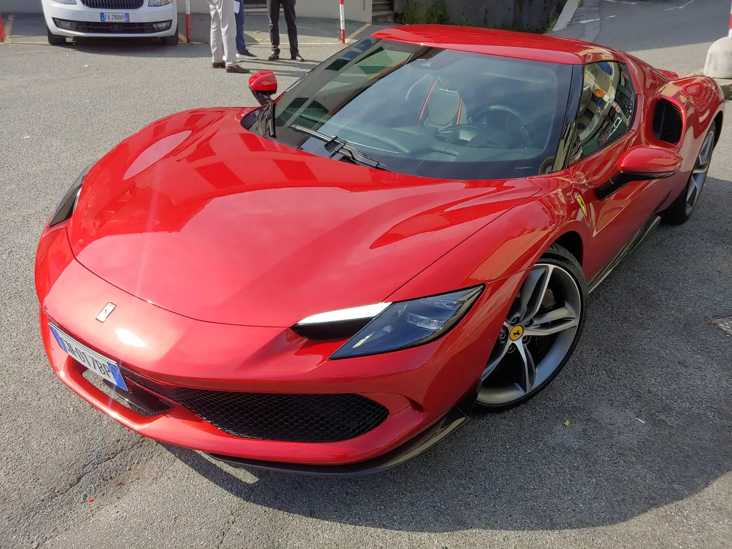 Ferrari 296 296 GTB 3.0 LISTINO € 393.700 Rosso - 1