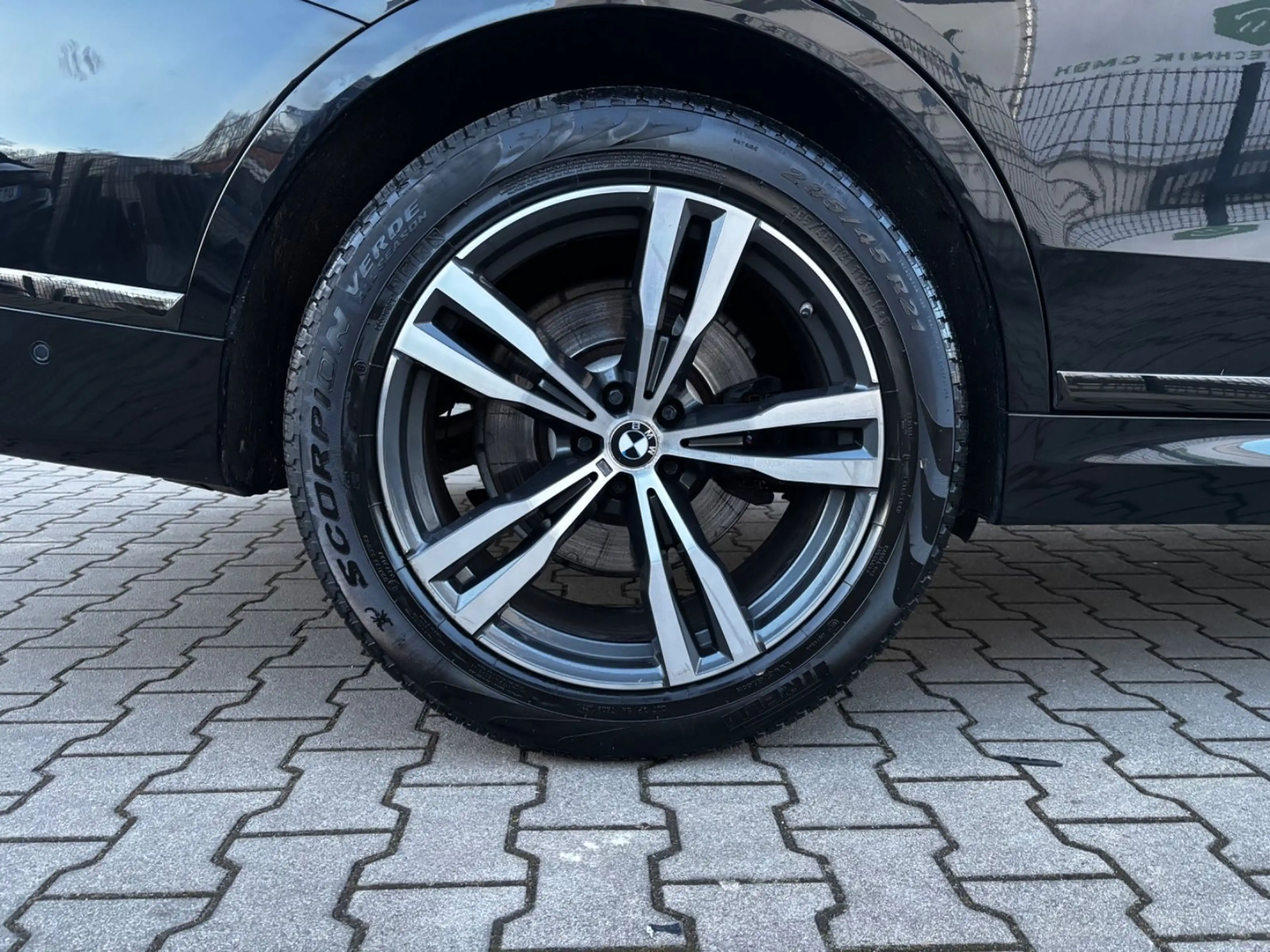 BMW X7 xDrive 40 d M Sport Alcantara Gestik Laser — photo 7