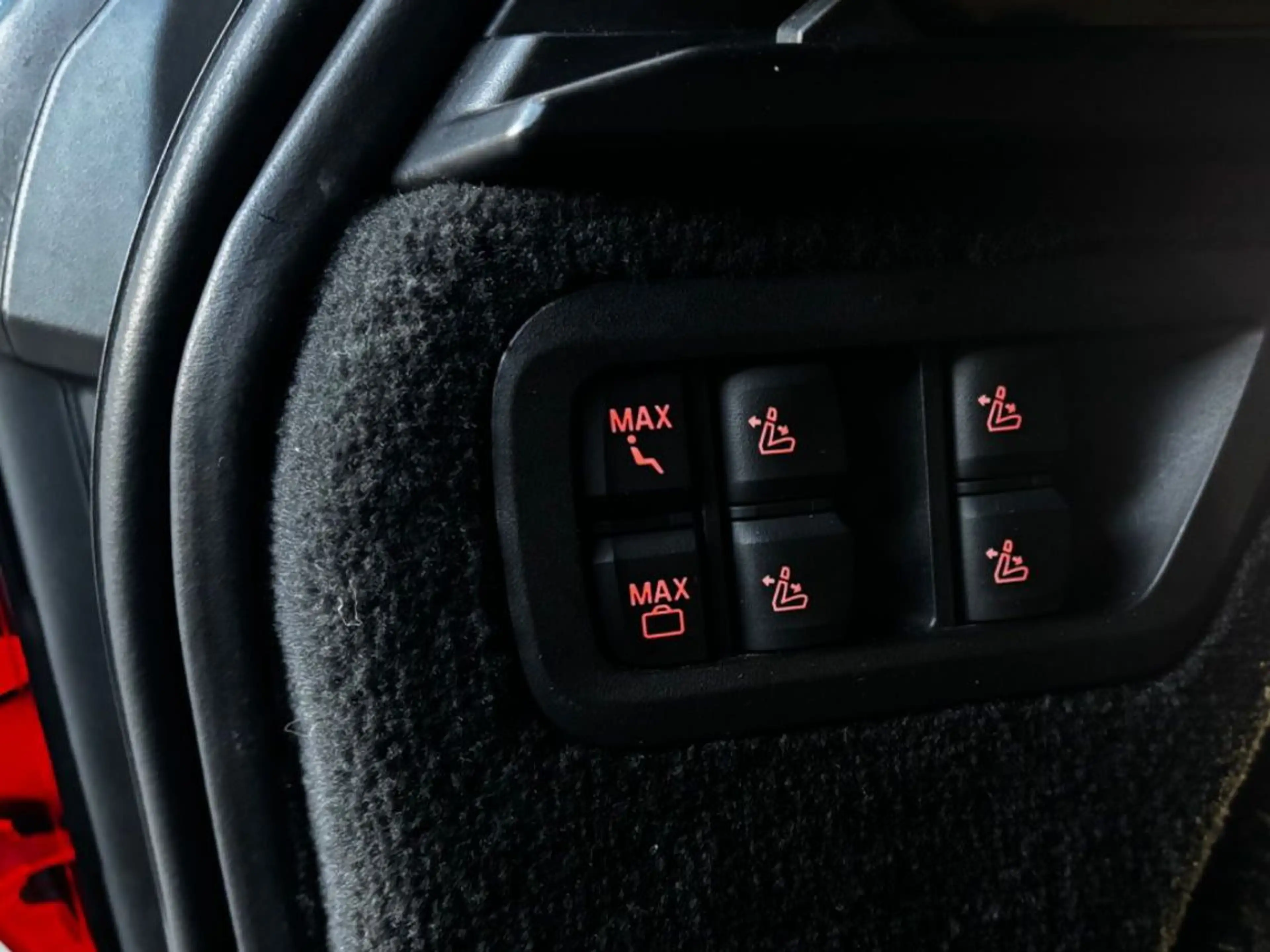 BMW X7 xDrive 40 d M Sport Alcantara Gestik Laser — photo 15