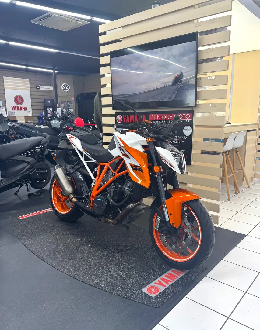 KTM 1290 Super Duke R Orange - 2